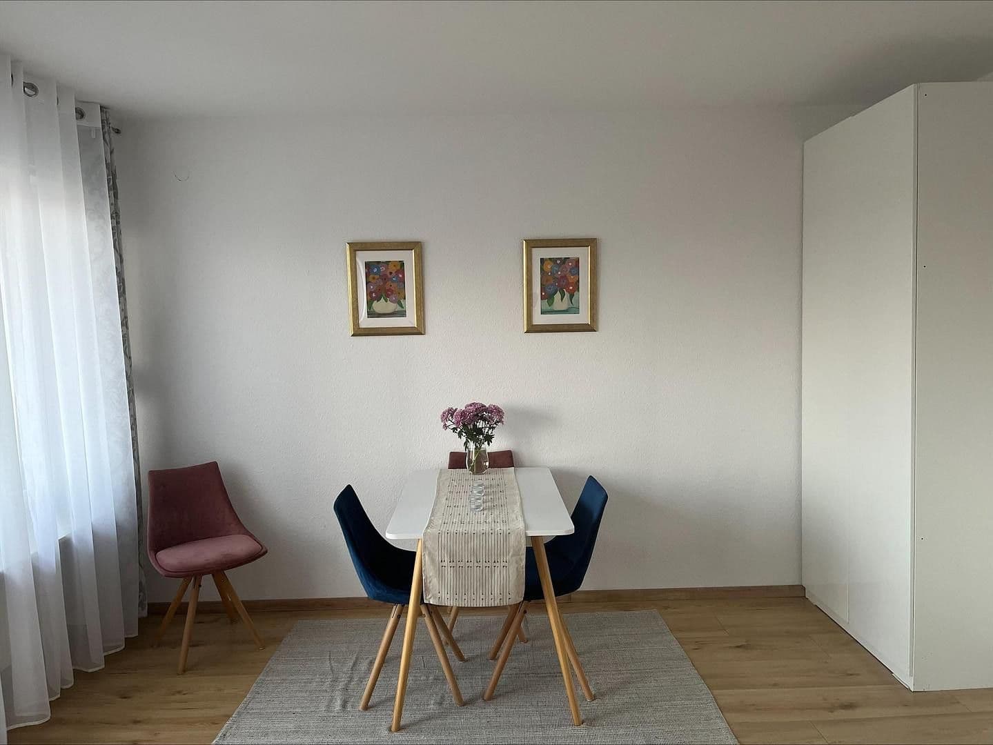 Pronájem bytu 1+1 42 m², Kapellenstraße 64a, Wiesbaden, Hessen Pronájem bytu 1+1 42 m², Kapellenstraße 64a, Wiesbaden, Hessen