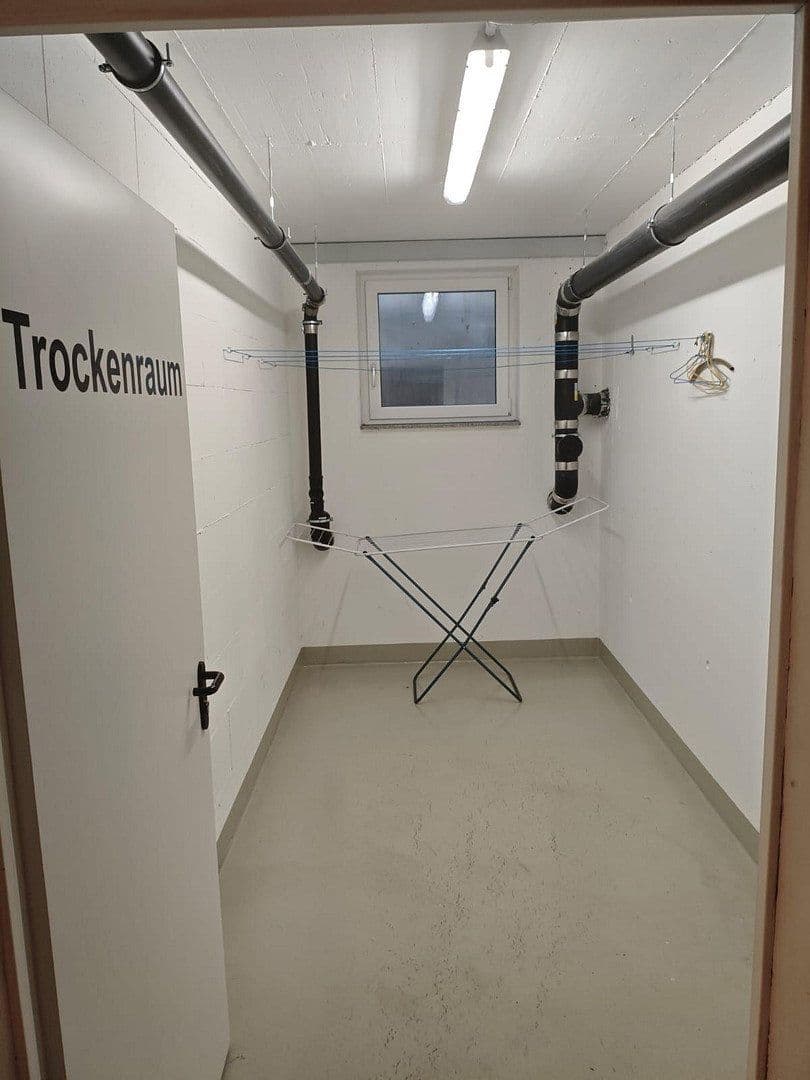 Pronájem bytu 2+1 51 m², Ulmer Straße 266, Stuttgart, Bádensko-Württembersko Pronájem bytu 2+1 51 m², Ulmer Straße 266, Stuttgart, Bádensko-Württembersko