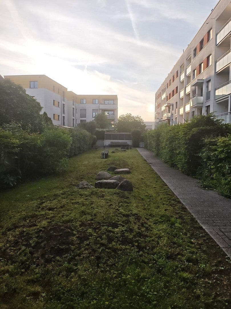 Pronájem bytu 2+1 51 m², Ulmer Straße 266, Stuttgart, Bádensko-Württembersko Pronájem bytu 2+1 51 m², Ulmer Straße 266, Stuttgart, Bádensko-Württembersko