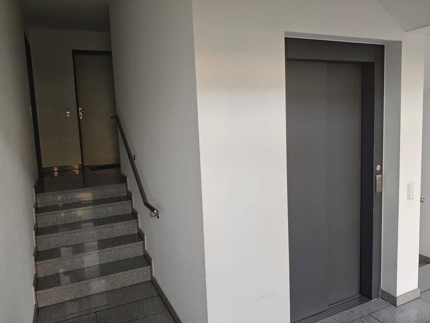 Pronájem bytu 2+1 51 m², Ulmer Straße 266, Stuttgart, Bádensko-Württembersko Pronájem bytu 2+1 51 m², Ulmer Straße 266, Stuttgart, Bádensko-Württembersko