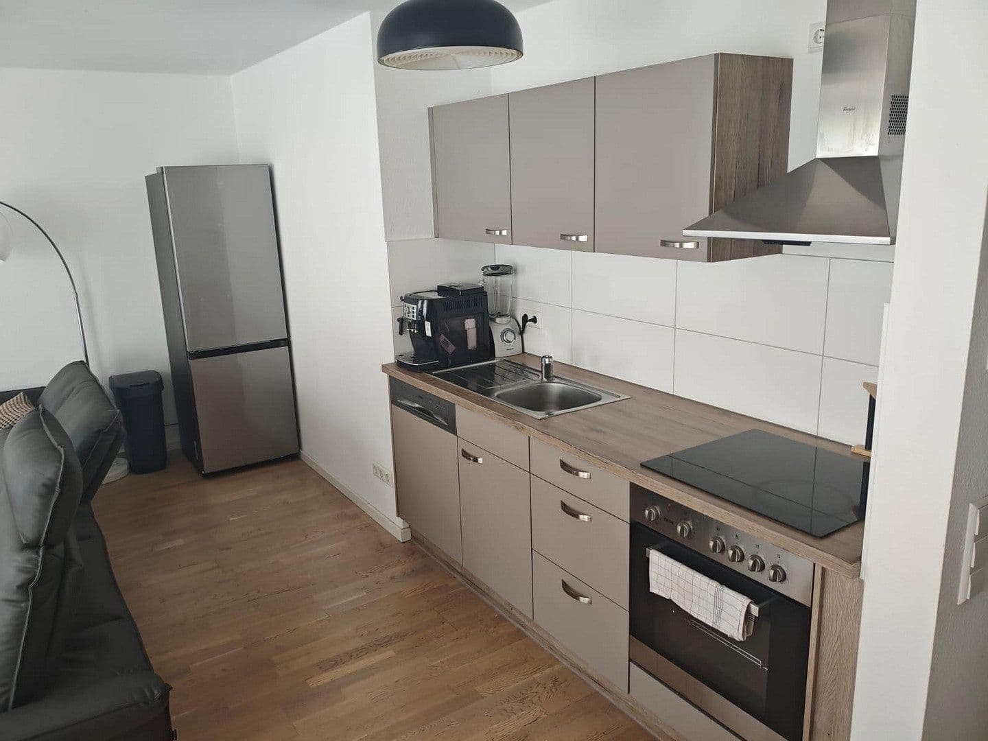 Pronájem bytu 2+1 51 m², Ulmer Straße 266, Stuttgart, Bádensko-Württembersko Pronájem bytu 2+1 51 m², Ulmer Straße 266, Stuttgart, Bádensko-Württembersko