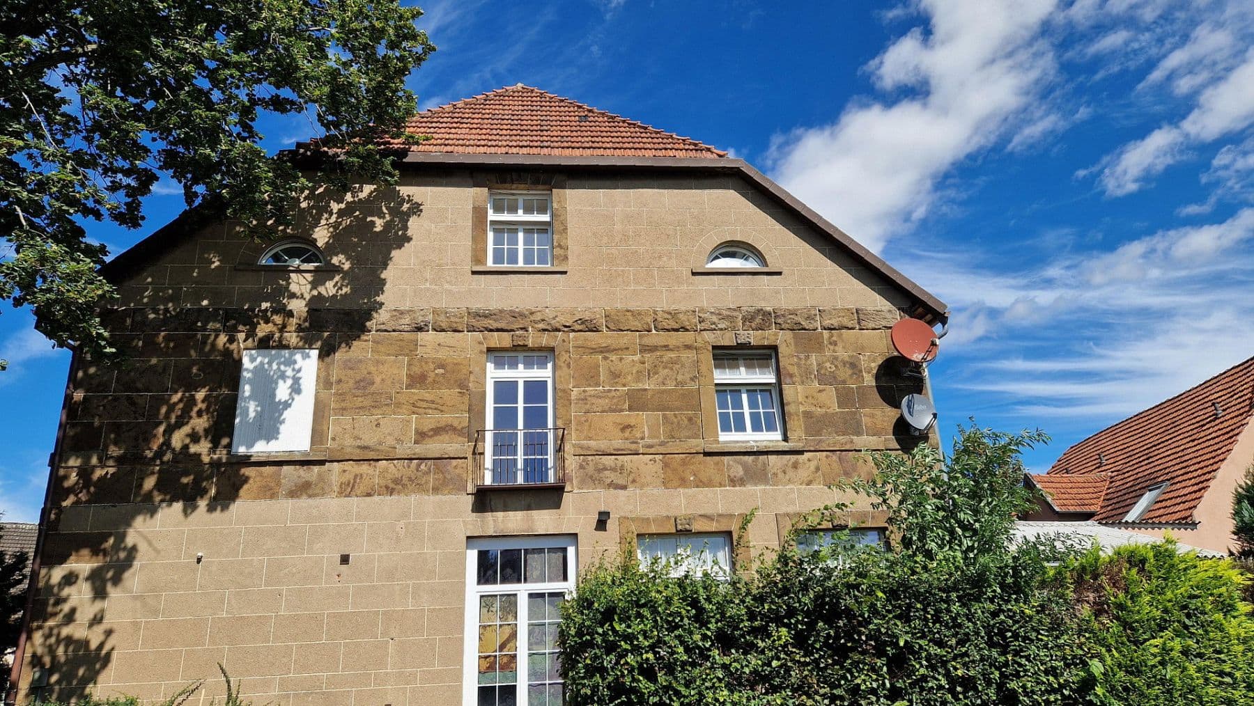 Prodej domu 725 m², pozemek 1.200 m², Porta Westfalica, Severní Porýní-Vestfálsko Prodej domu 725 m², pozemek 1.200 m², Porta Westfalica, Severní Porýní-Vestfálsko