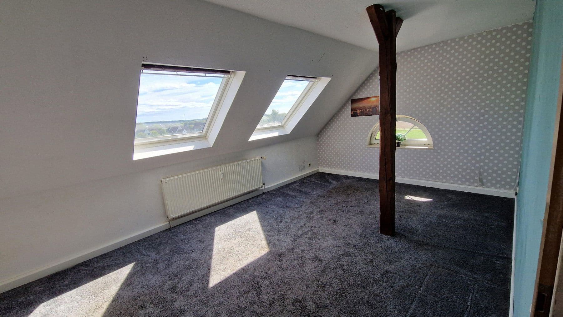 Prodej domu 725 m², pozemek 1.200 m², Porta Westfalica, Severní Porýní-Vestfálsko Prodej domu 725 m², pozemek 1.200 m², Porta Westfalica, Severní Porýní-Vestfálsko