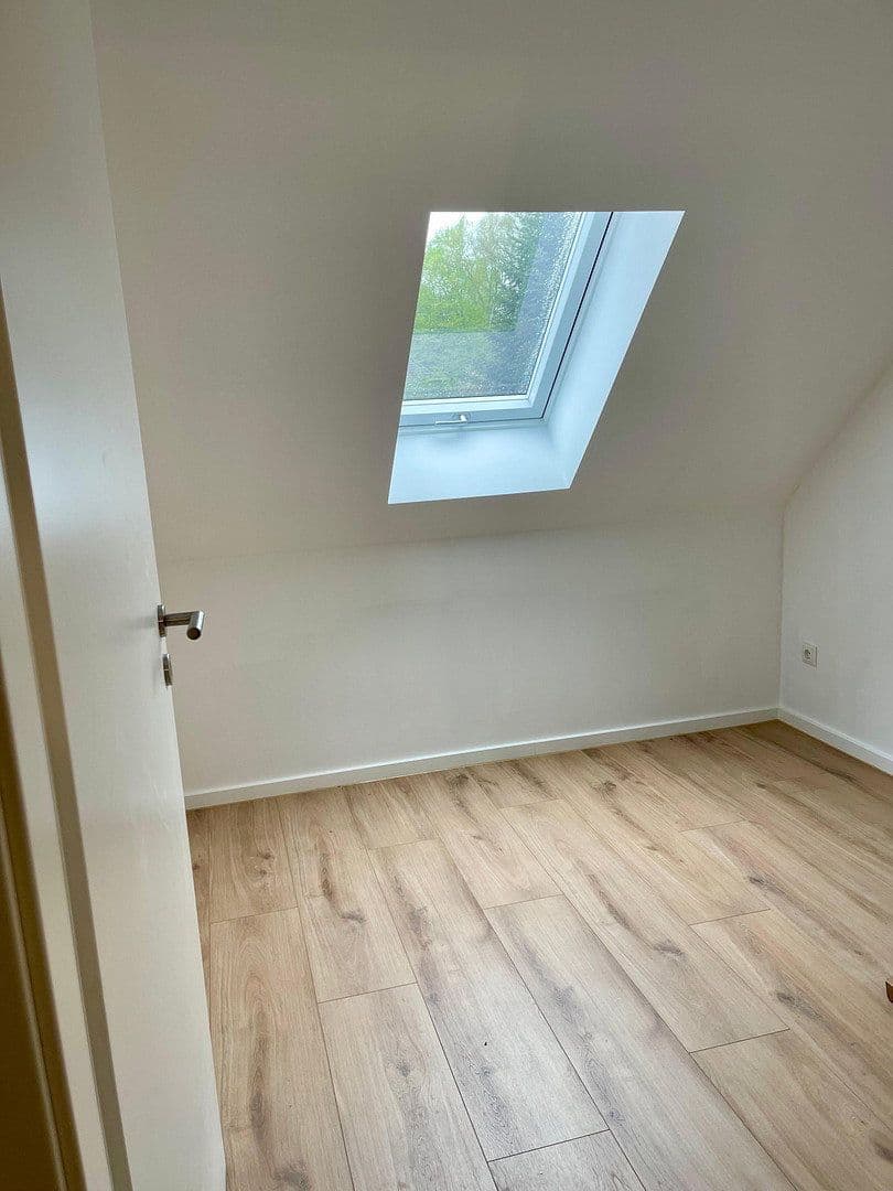 Pronájem domu 100 m², pozemek 335 m², Brookweg 34b, Wentorf bei Hamburg, Šlesvicko-Holštýnsko Pronájem domu 100 m², pozemek 335 m², Brookweg 34b, Wentorf bei Hamburg, Šlesvicko-Holštýnsko