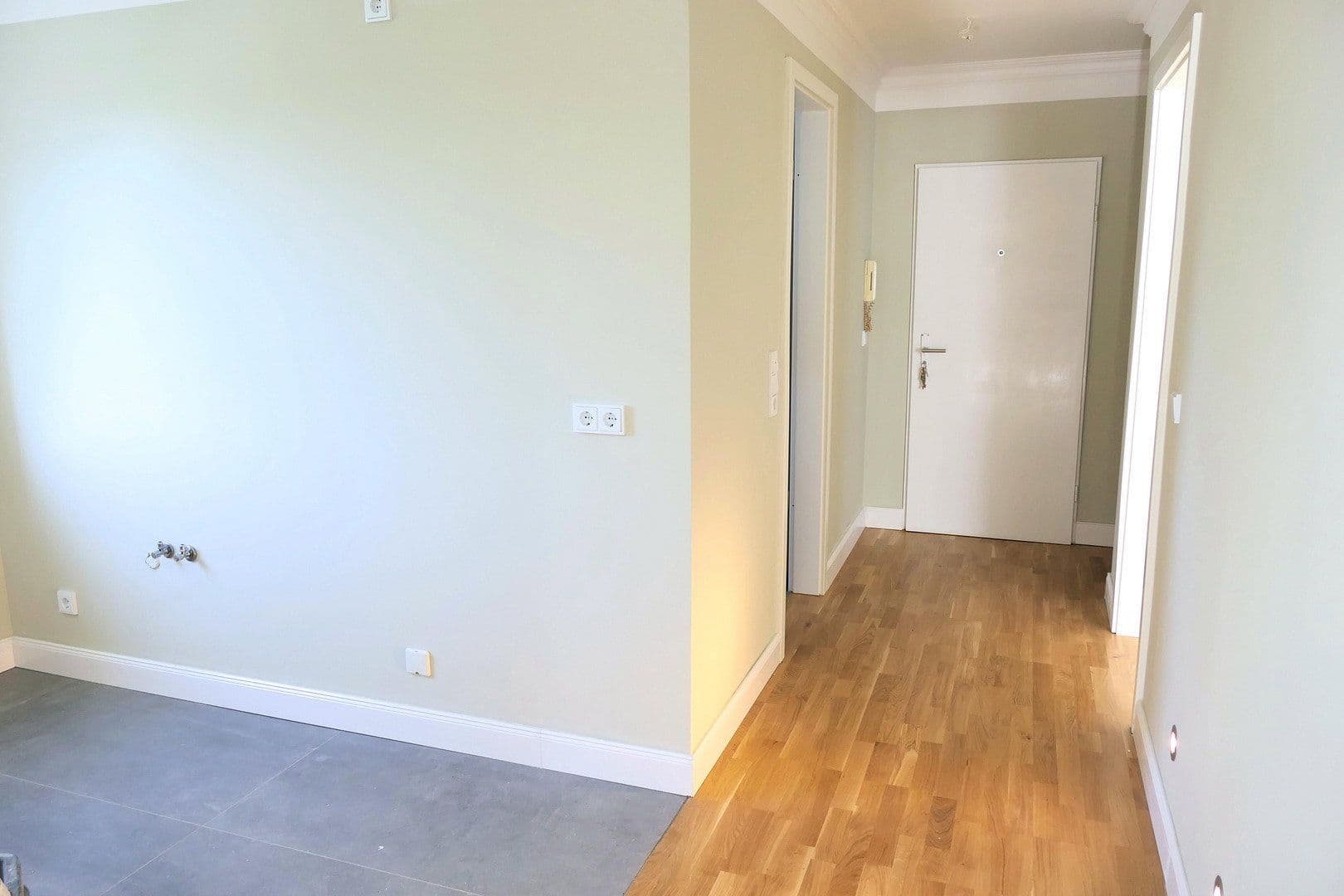 Prodej bytu 2+kk 72 m², Wiesbaden, Hessen Prodej bytu 2+kk 72 m², Wiesbaden, Hessen
