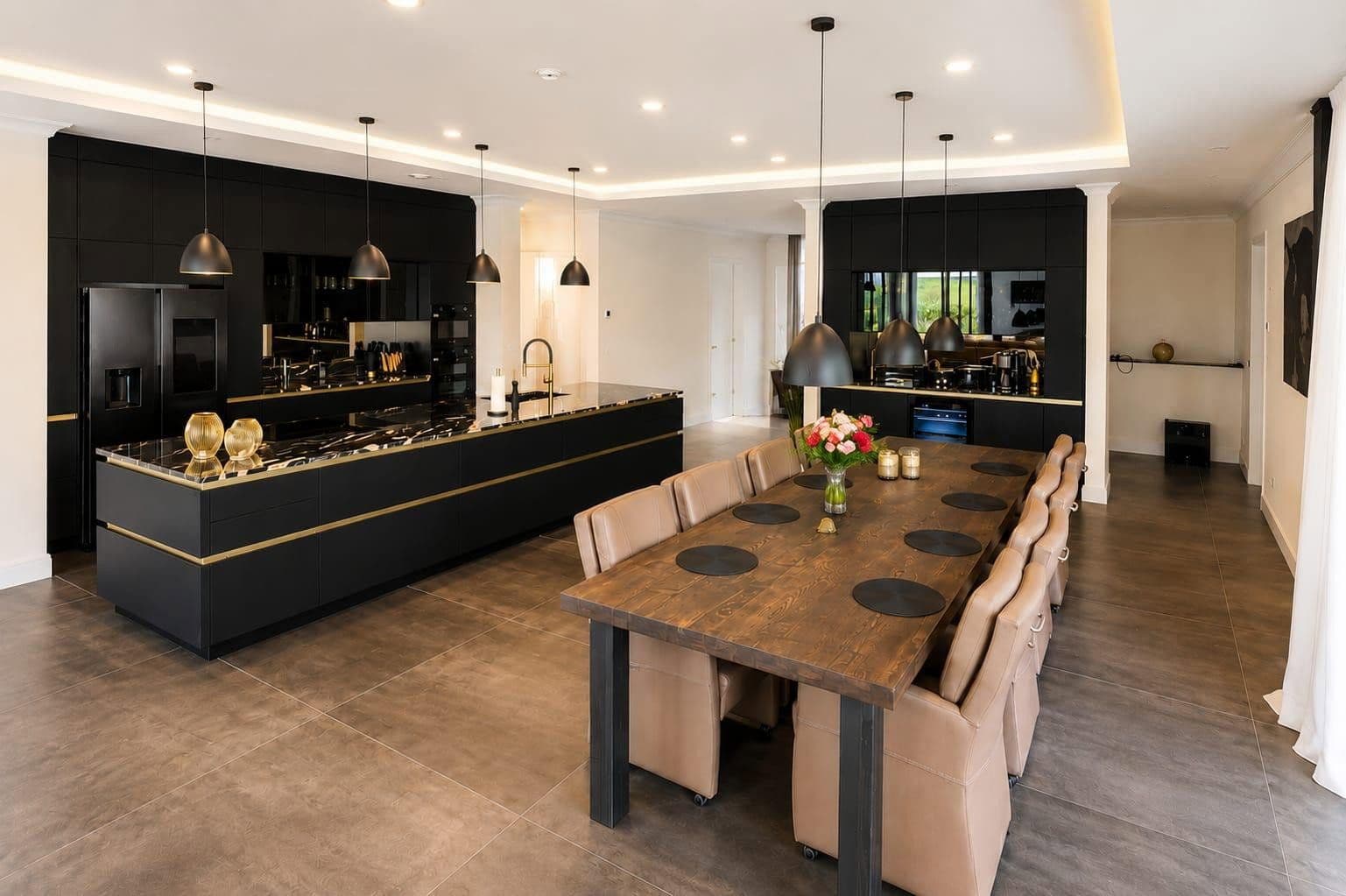 Prodej domu 380 m², pozemek 1.324 m², Olpe, Severní Porýní-Vestfálsko Prodej domu 380 m², pozemek 1.324 m², Olpe, Severní Porýní-Vestfálsko