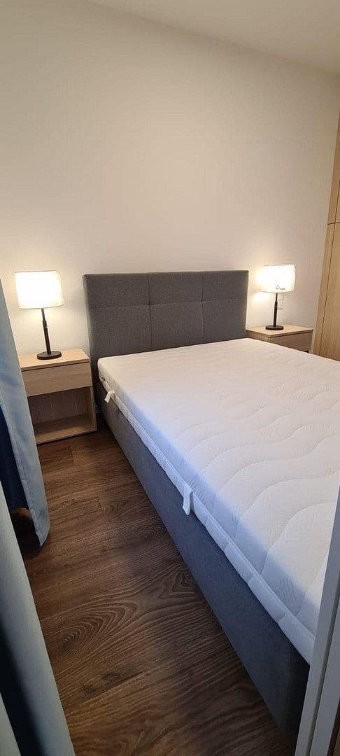 Pronájem bytu 1+kk 34 m², Lehrter Str 24B, Berlin, Berlín Pronájem bytu 1+kk 34 m², Lehrter Str 24B, Berlin, Berlín