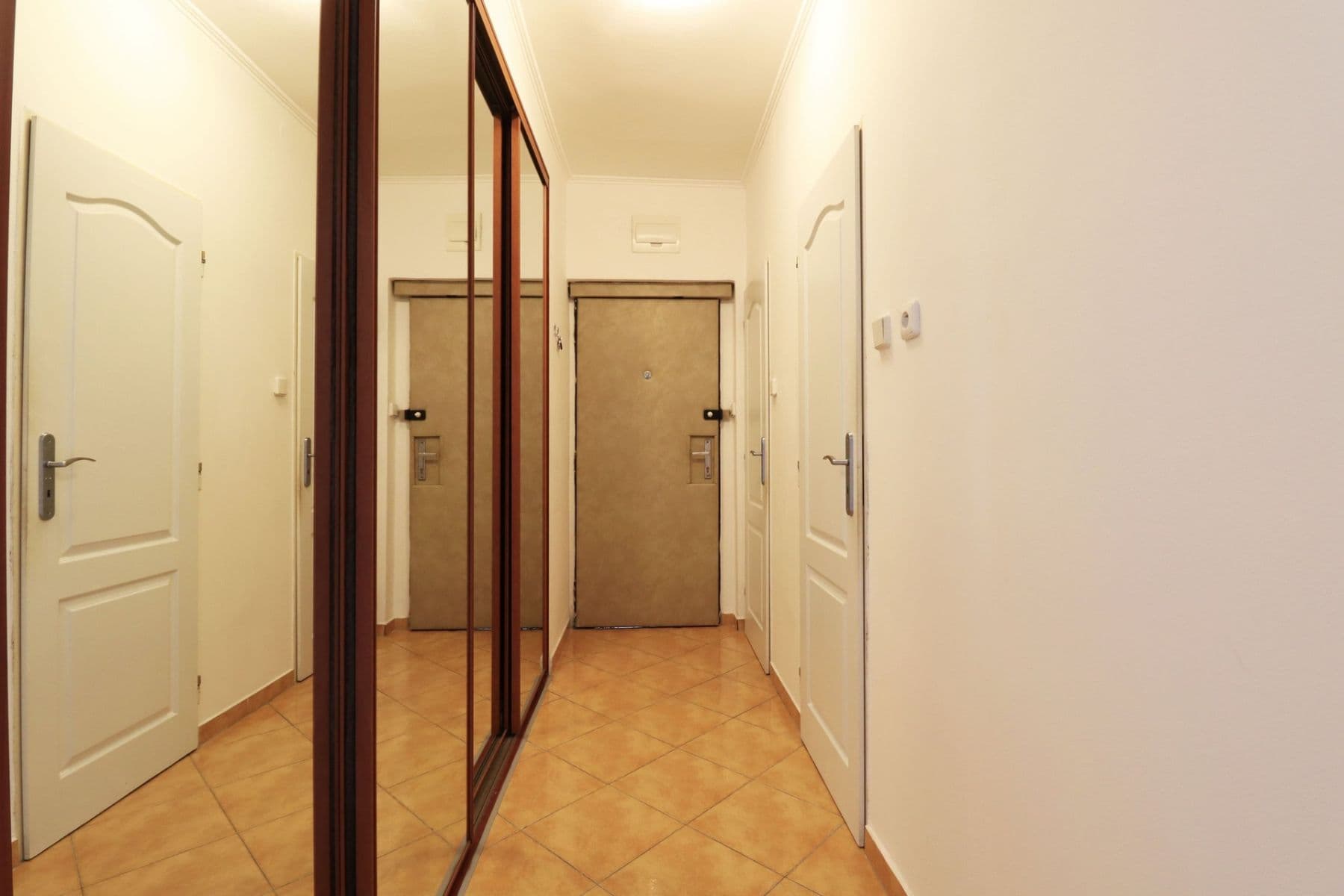 Pronájem bytu 2+kk 52 m², Frýdecká, Praha, Praha Pronájem bytu 2+kk 52 m², Frýdecká, Praha, Praha