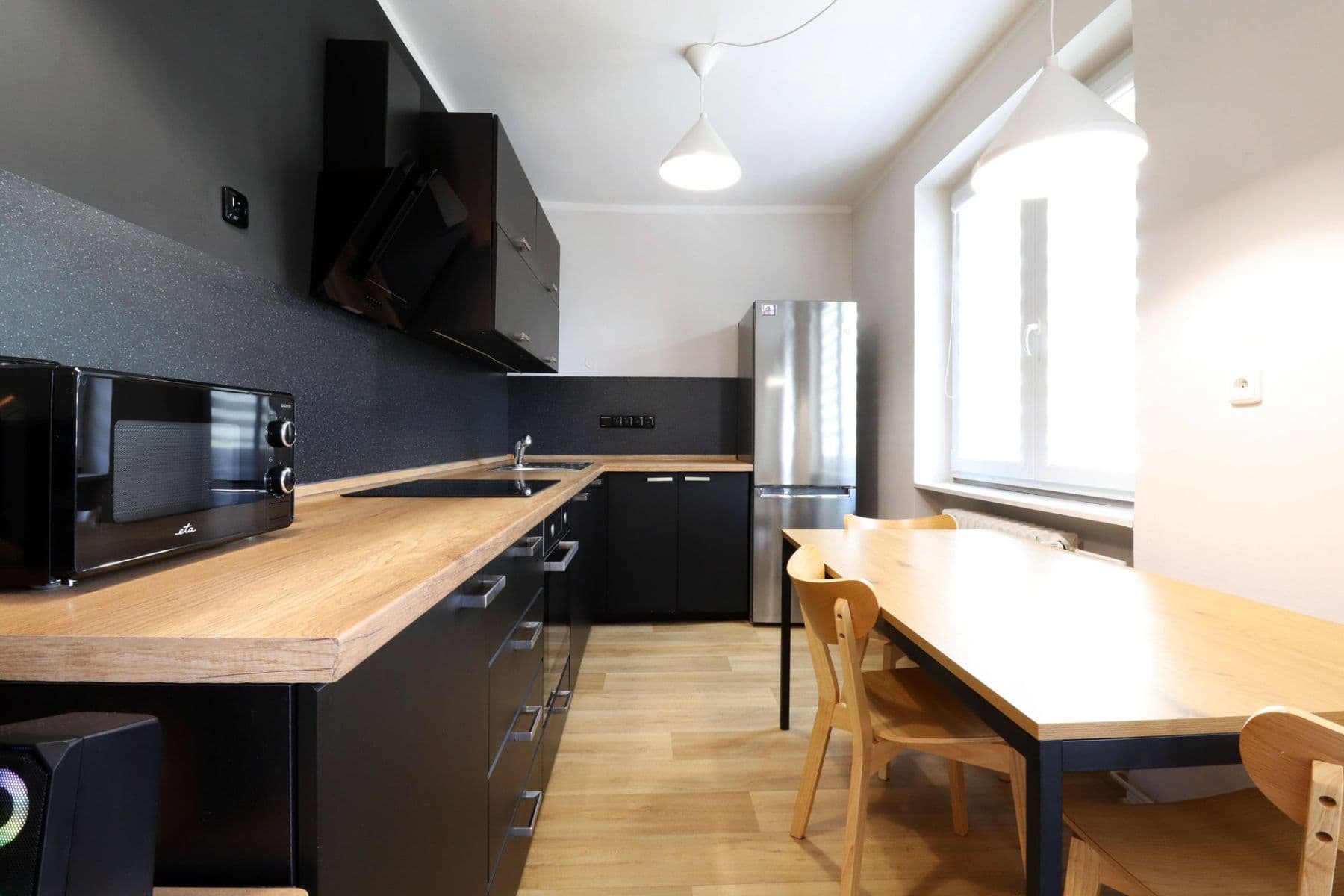 Pronájem bytu 2+kk 52 m², Frýdecká, Praha, Praha Pronájem bytu 2+kk 52 m², Frýdecká, Praha, Praha