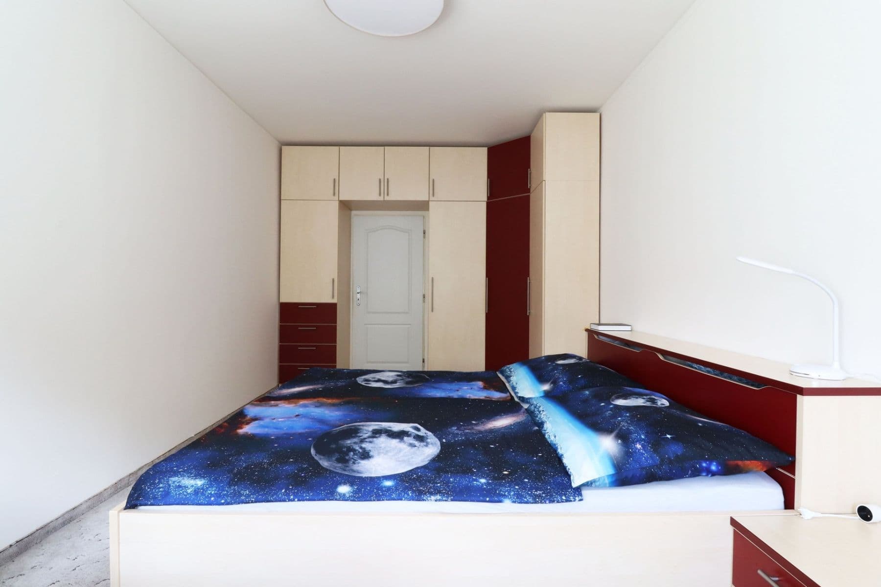 Pronájem bytu 2+kk 52 m², Frýdecká, Praha, Praha Pronájem bytu 2+kk 52 m², Frýdecká, Praha, Praha