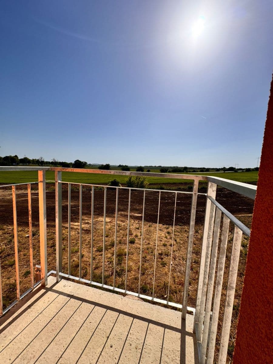Pronájem bytu 1+kk 38 m², Vestecká, Nehvizdy, Středočeský kraj Pronájem bytu 1+kk 38 m², Vestecká, Nehvizdy, Středočeský kraj