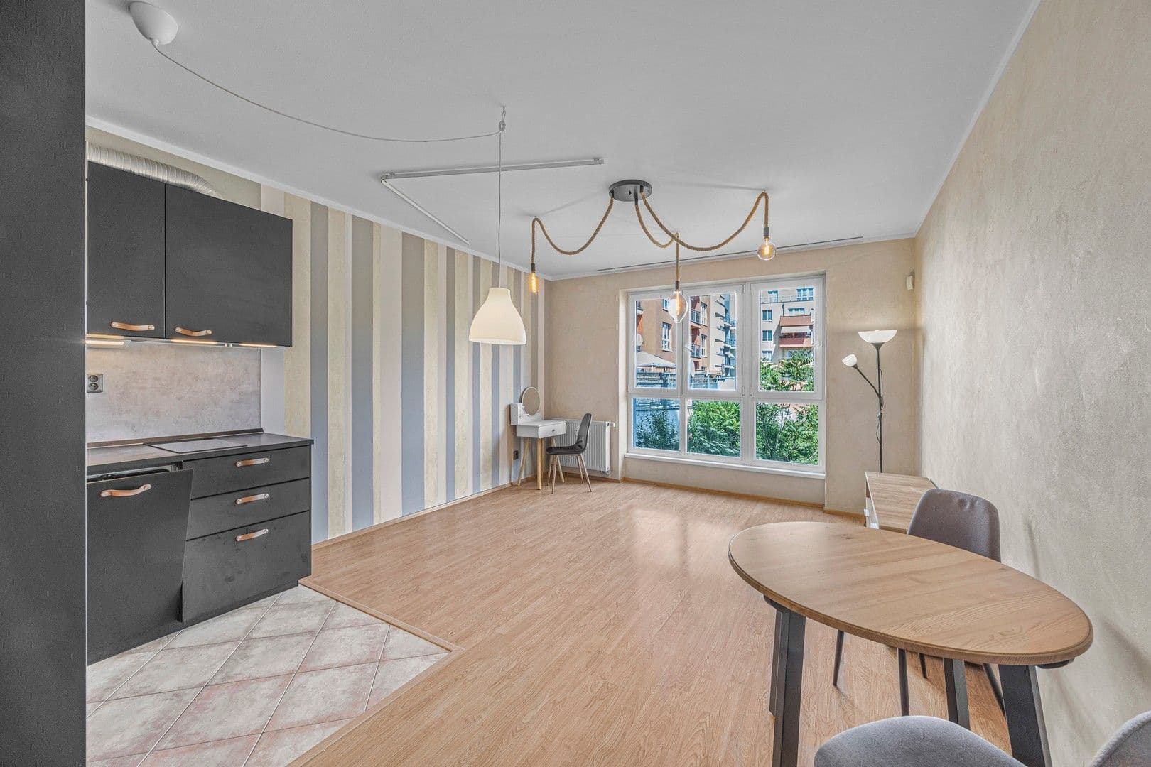 Pronájem bytu 1+kk 30 m², Plzeňská, Praha, Praha Pronájem bytu 1+kk 30 m², Plzeňská, Praha, Praha