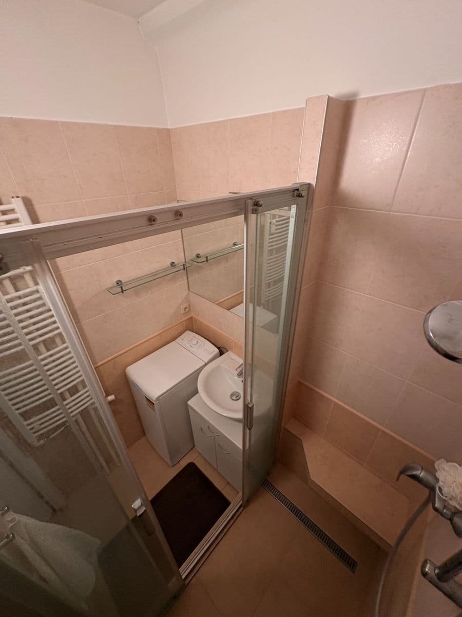 Pronájem bytu 2+1 46 m², Astrová, Ružinov, Bratislavský kraj Pronájem bytu 2+1 46 m², Astrová, Ružinov, Bratislavský kraj