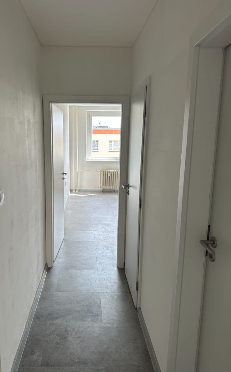 Pronájem bytu 3+1 78 m², Poláčkova, Ústí nad Labem, Ústecký kraj Pronájem bytu 3+1 78 m², Poláčkova, Ústí nad Labem, Ústecký kraj
