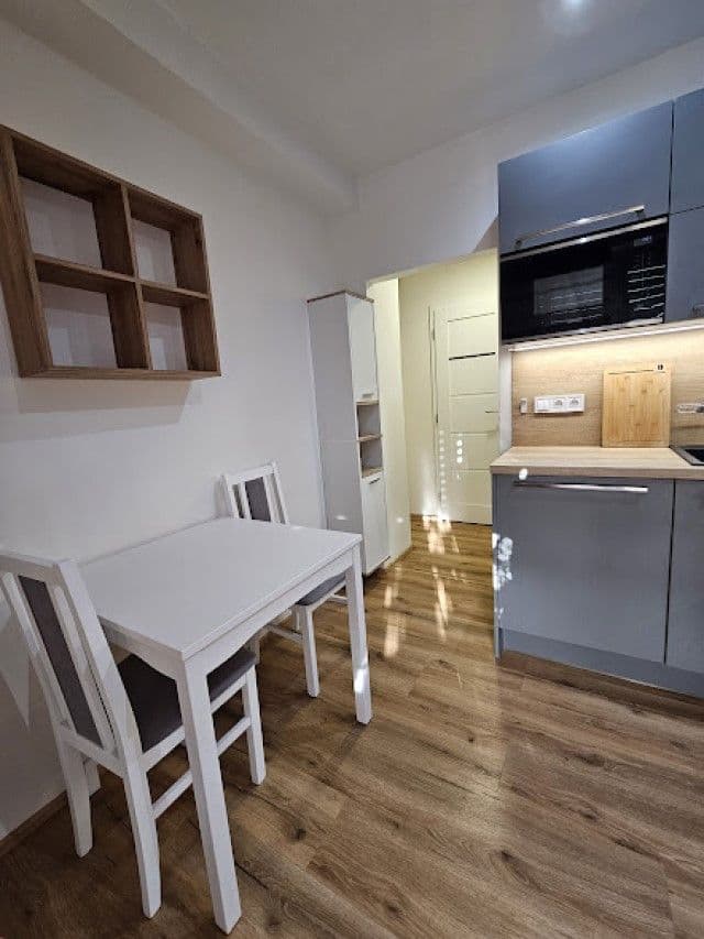 Pronájem bytu 1+1 36 m², Za Hládkovem, Praha, Praha Pronájem bytu 1+1 36 m², Za Hládkovem, Praha, Praha