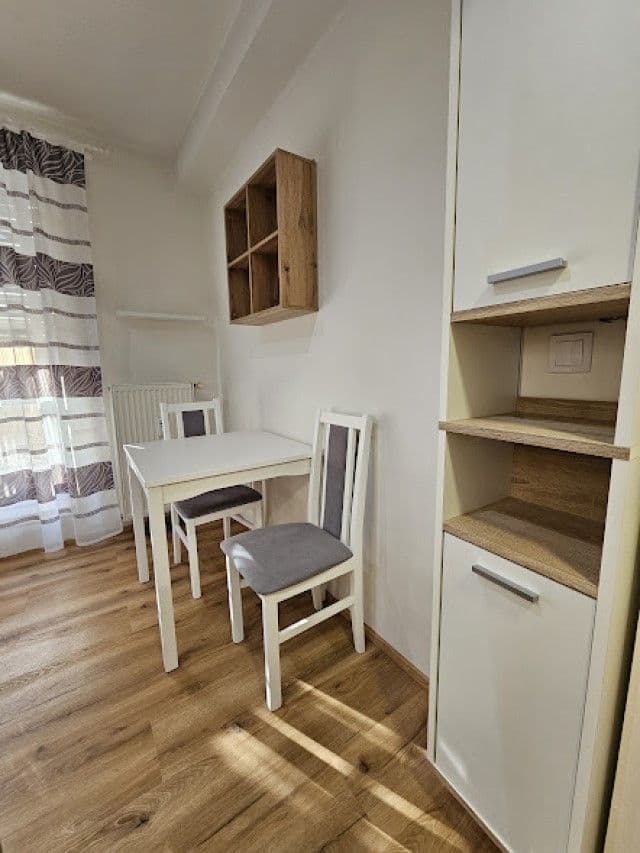 Pronájem bytu 1+1 36 m², Za Hládkovem, Praha, Praha Pronájem bytu 1+1 36 m², Za Hládkovem, Praha, Praha