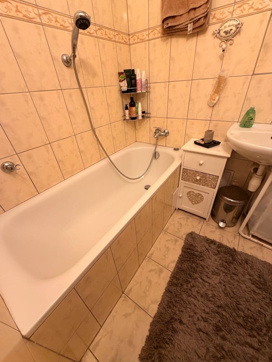 Pronájem bytu 2+kk 48 m², Bělohorská, Praha, Praha Pronájem bytu 2+kk 48 m², Bělohorská, Praha, Praha