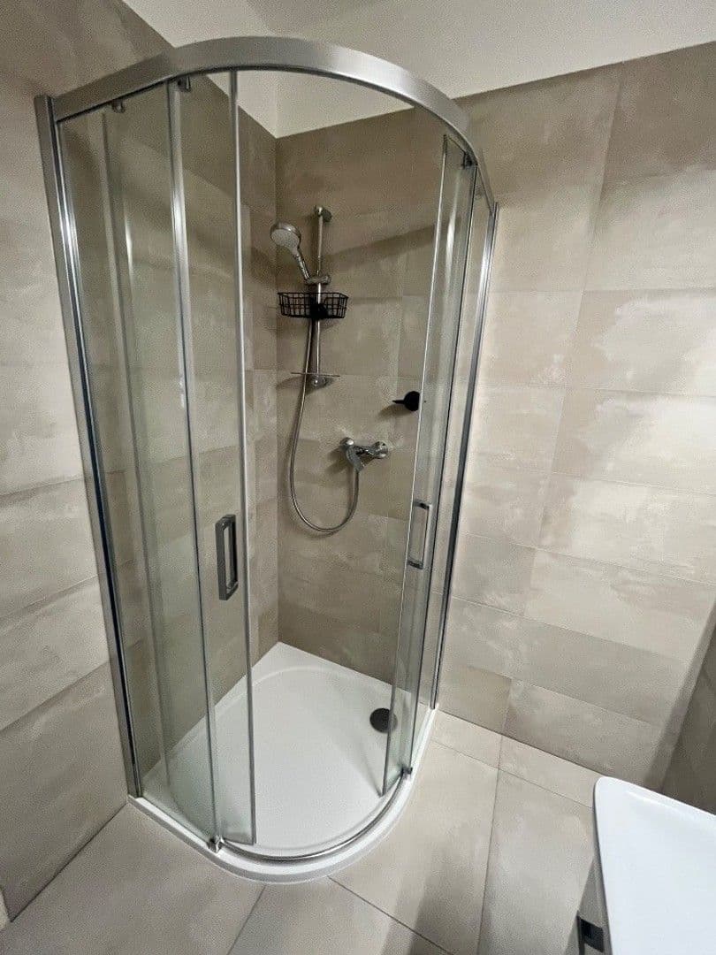 Pronájem bytu 2+kk 57 m², Za černým mostem, Praha, Praha Pronájem bytu 2+kk 57 m², Za černým mostem, Praha, Praha
