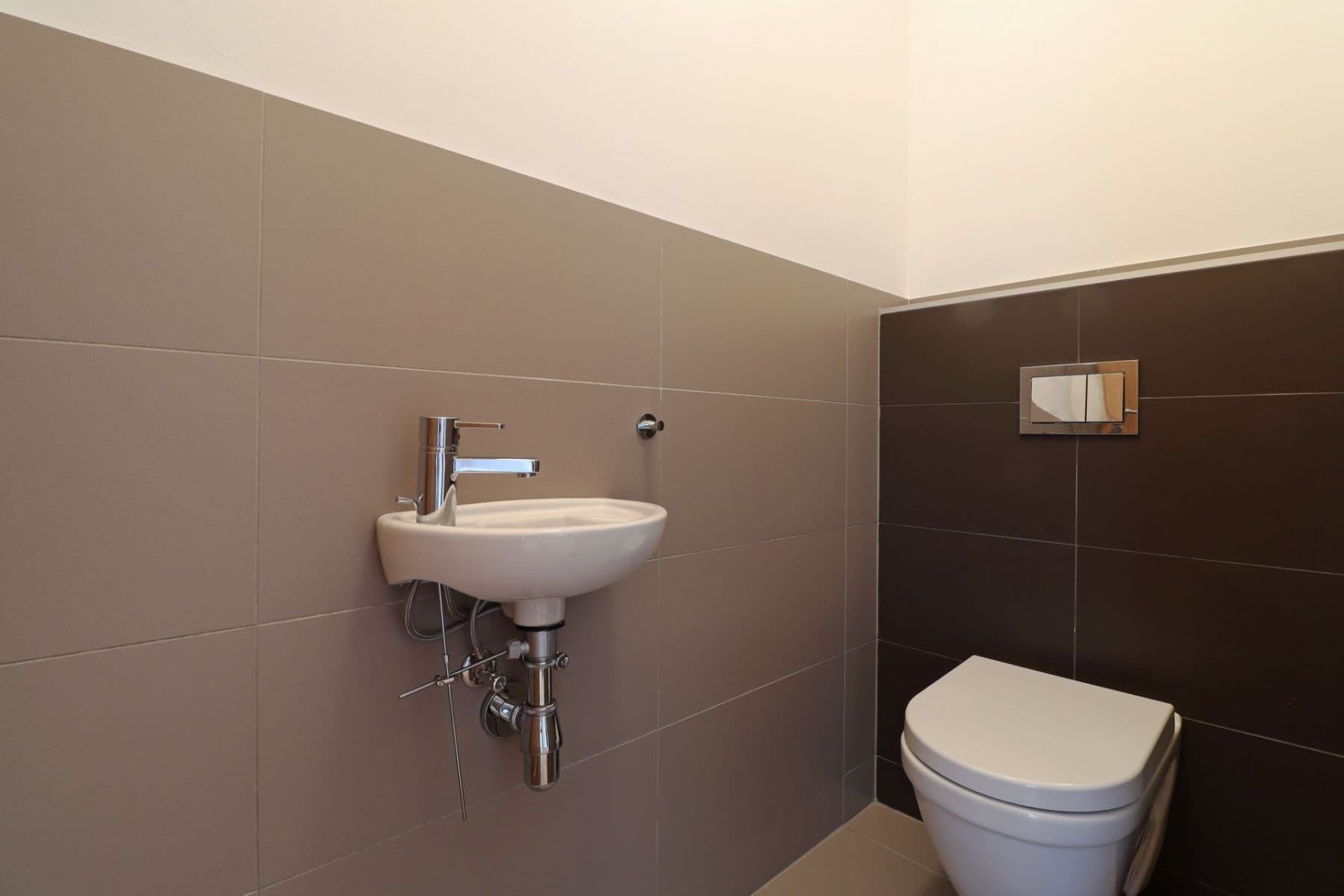 Pronájem bytu 3+kk 71 m², Pod dvorem, Praha, Praha Pronájem bytu 3+kk 71 m², Pod dvorem, Praha, Praha
