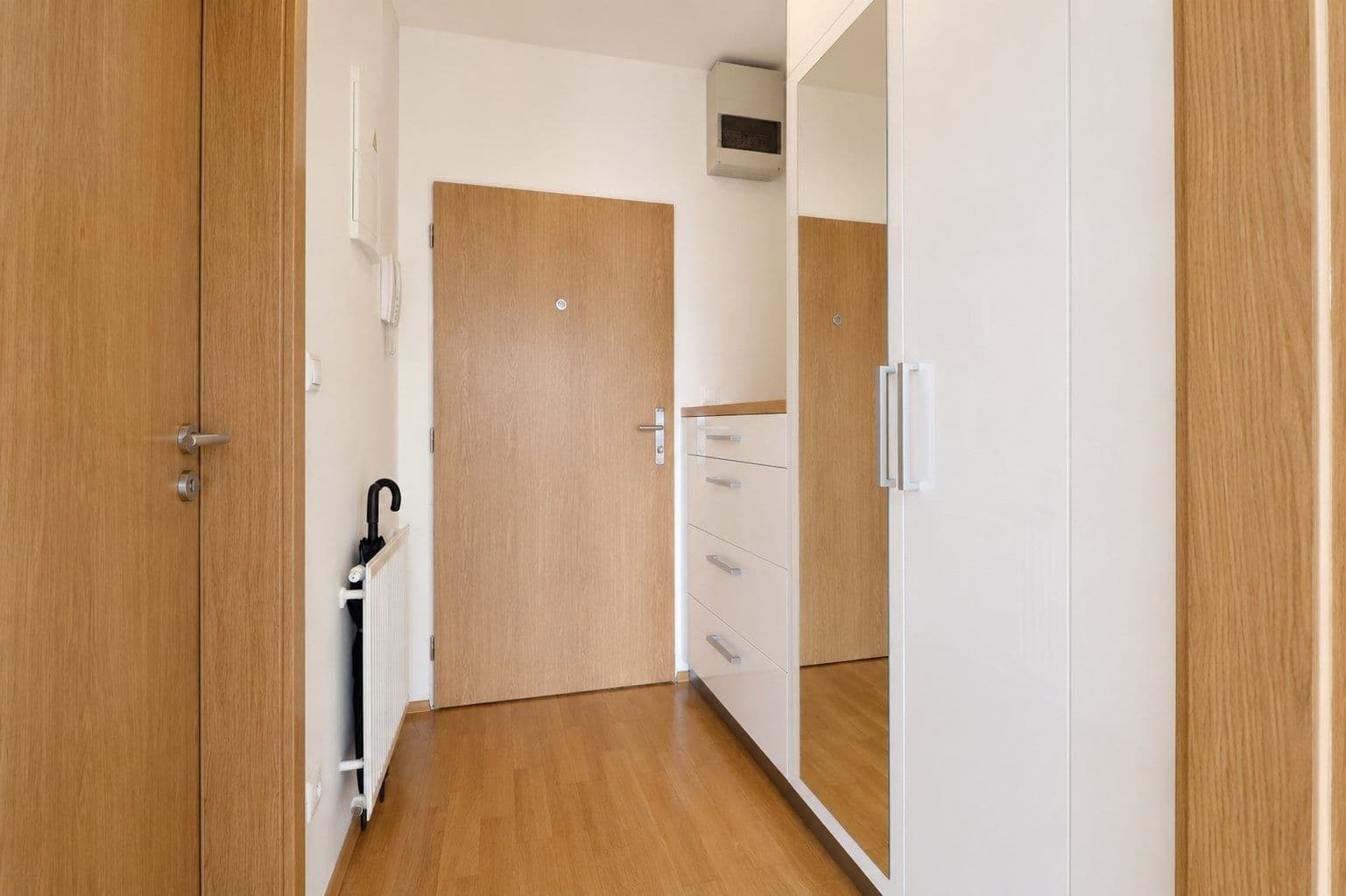 Pronájem bytu 3+kk 71 m², Pod dvorem, Praha, Praha Pronájem bytu 3+kk 71 m², Pod dvorem, Praha, Praha