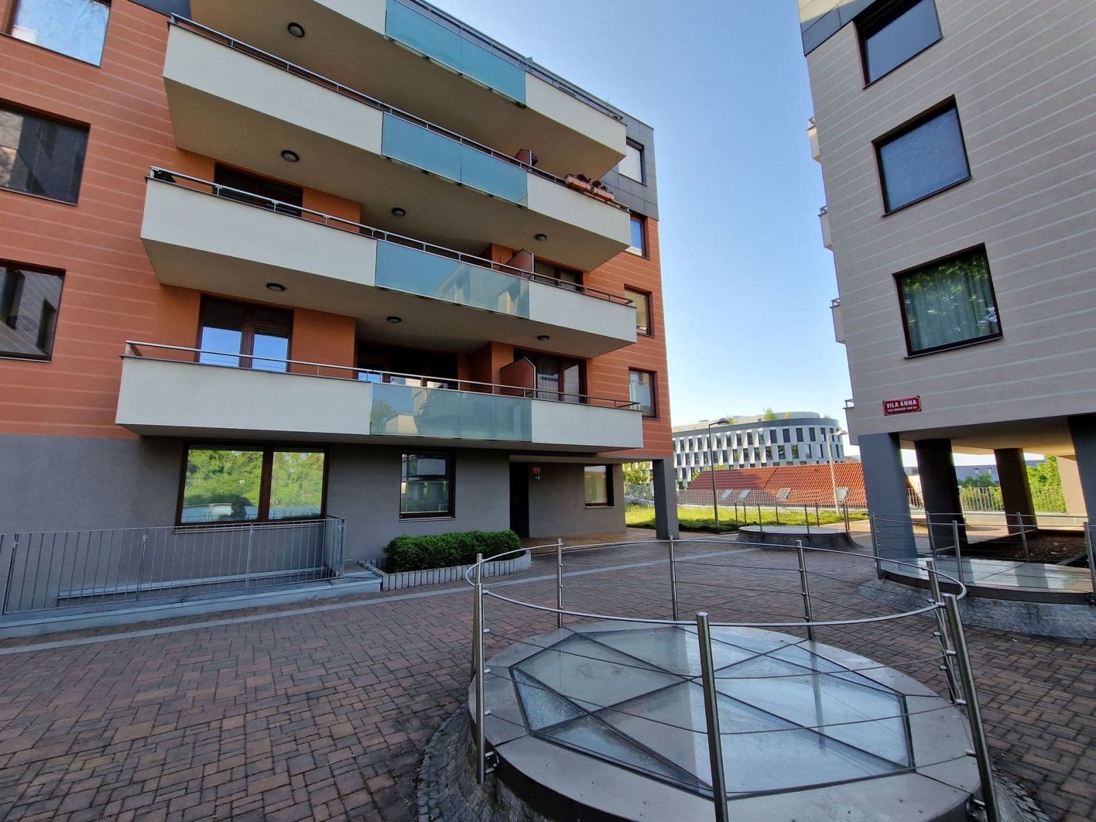 Pronájem bytu 3+kk 71 m², Pod dvorem, Praha, Praha Pronájem bytu 3+kk 71 m², Pod dvorem, Praha, Praha