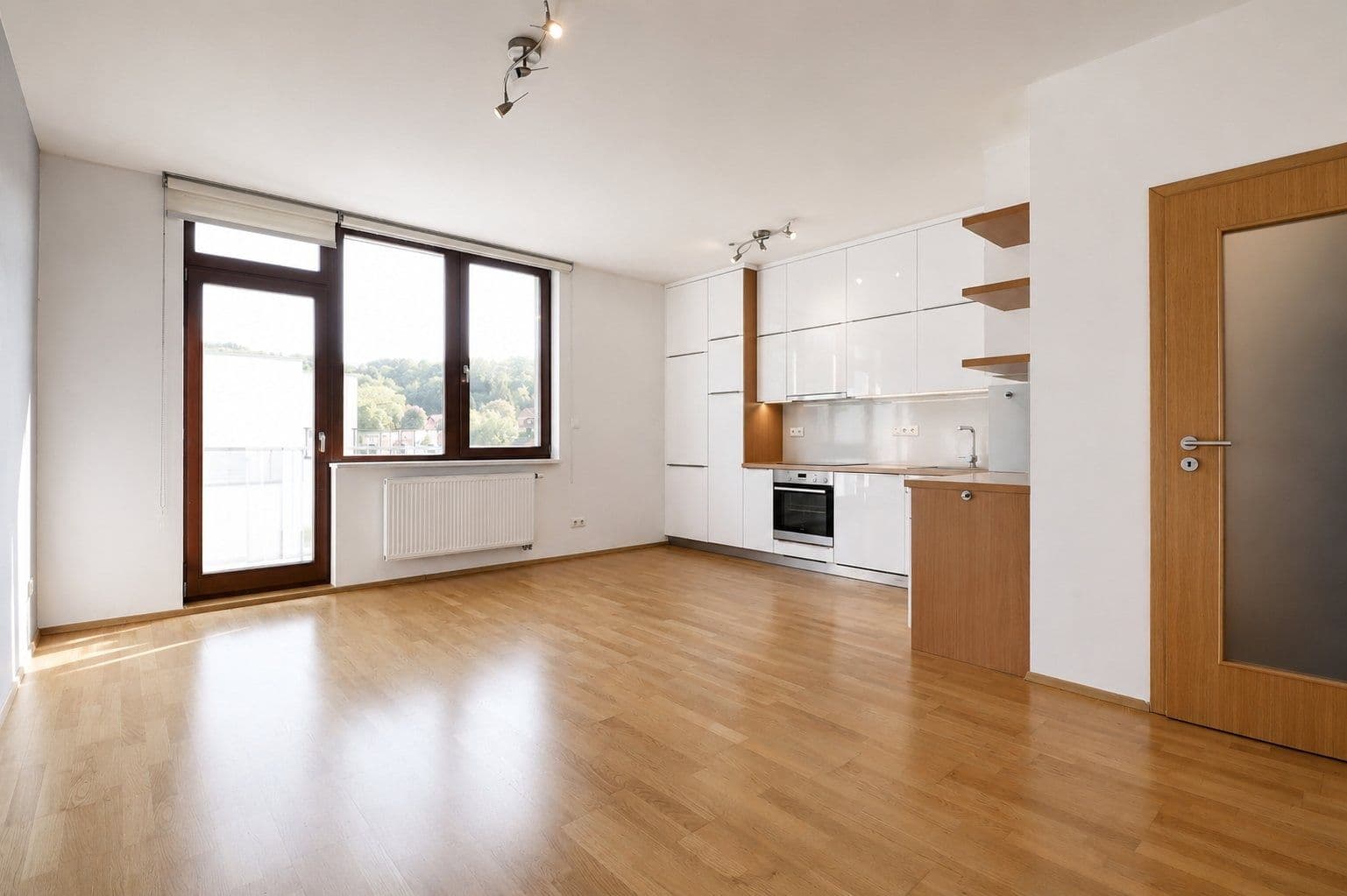 Pronájem bytu 3+kk 71 m², Pod dvorem, Praha, Praha Pronájem bytu 3+kk 71 m², Pod dvorem, Praha, Praha