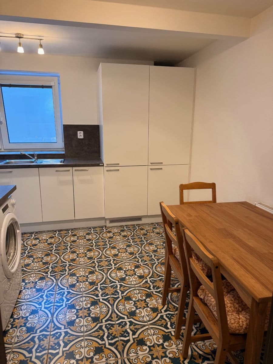 Pronájem bytu 2+1 65 m², Uhříněveská, Praha, Praha Pronájem bytu 2+1 65 m², Uhříněveská, Praha, Praha