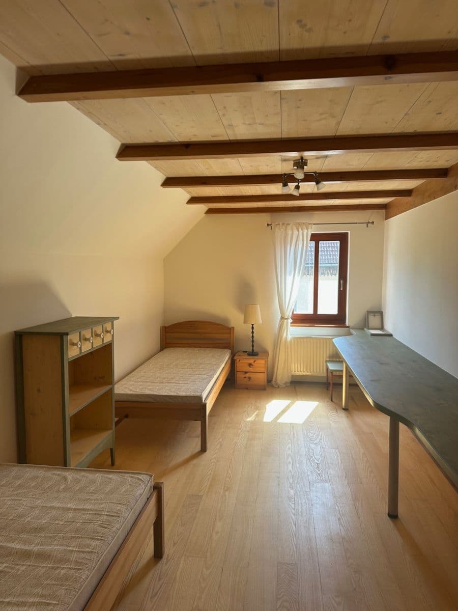 Pronájem bytu 4+kk 140 m², U Kopečku, Tuchoměřice, Středočeský kraj Pronájem bytu 4+kk 140 m², U Kopečku, Tuchoměřice, Středočeský kraj