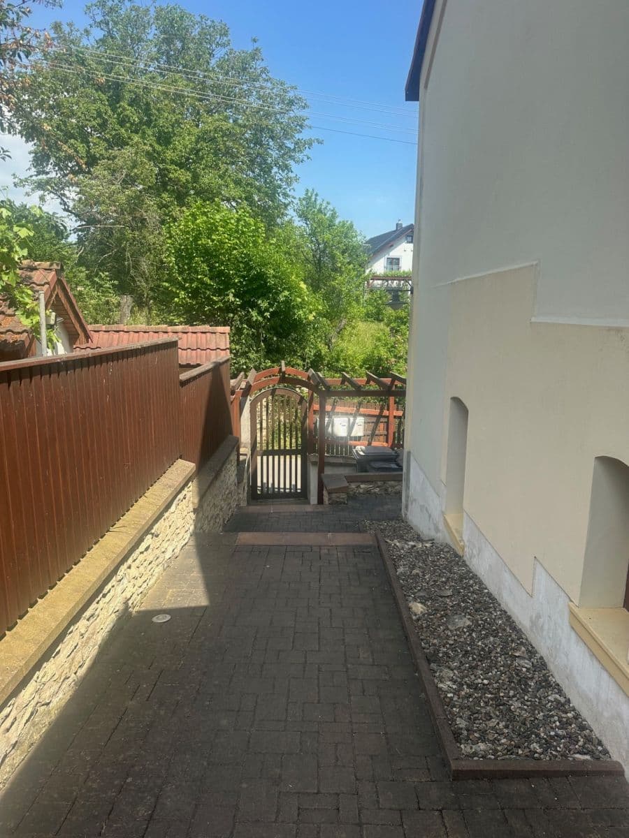 Pronájem bytu 4+kk 140 m², U Kopečku, Tuchoměřice, Středočeský kraj Pronájem bytu 4+kk 140 m², U Kopečku, Tuchoměřice, Středočeský kraj