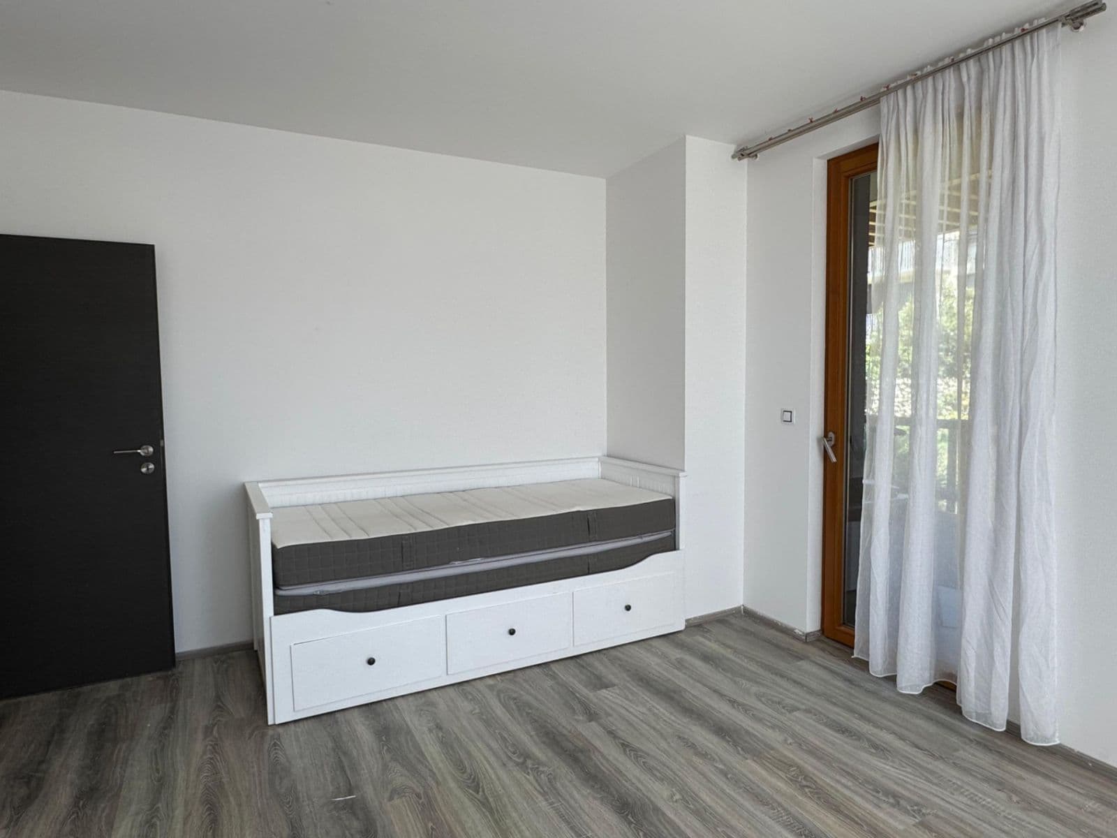 Pronájem bytu 3+kk 78 m², Modrého, Praha, Praha Pronájem bytu 3+kk 78 m², Modrého, Praha, Praha
