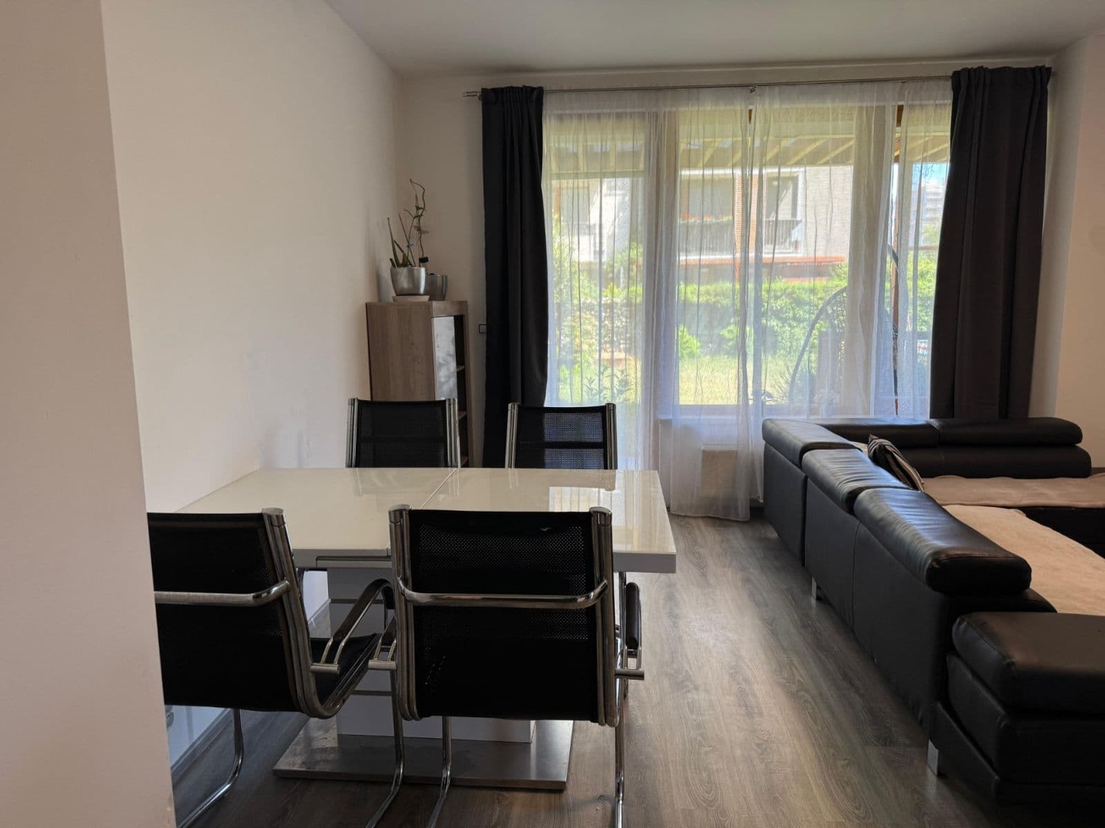 Pronájem bytu 3+kk 78 m², Modrého, Praha, Praha Pronájem bytu 3+kk 78 m², Modrého, Praha, Praha