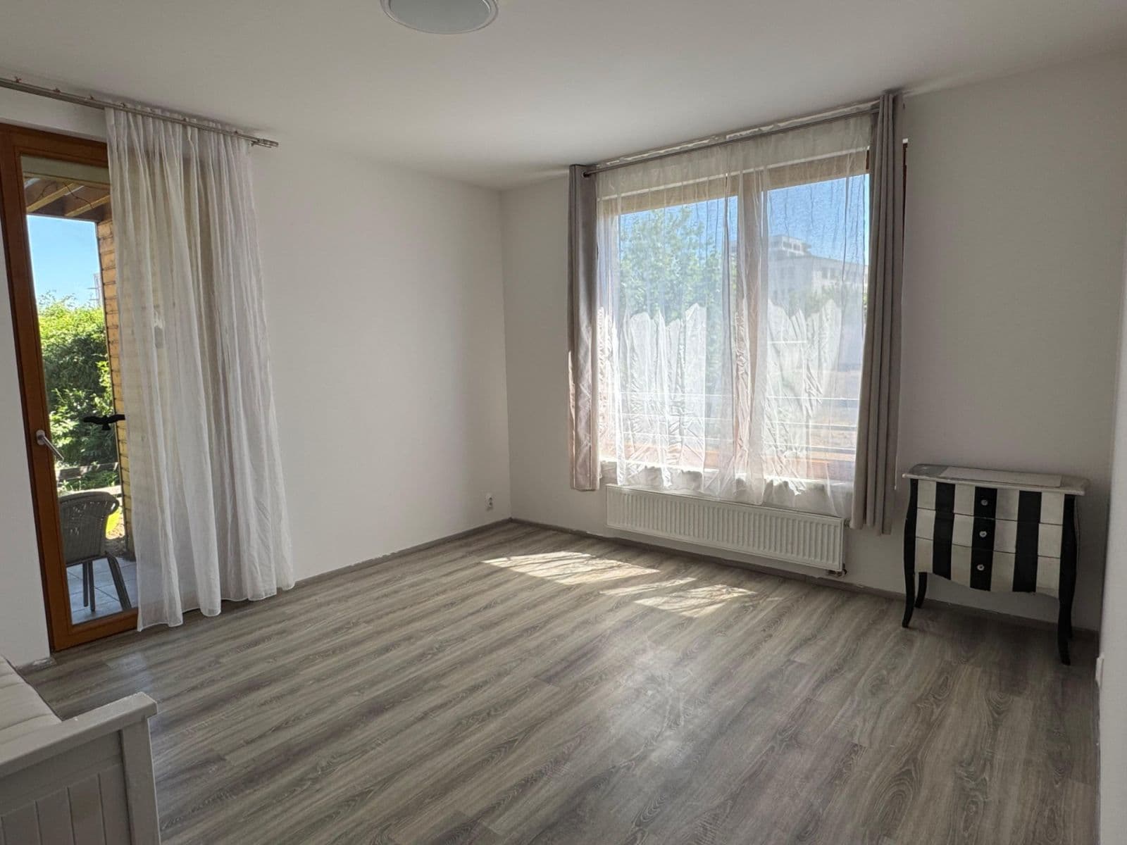 Pronájem bytu 3+kk 78 m², Modrého, Praha, Praha Pronájem bytu 3+kk 78 m², Modrého, Praha, Praha
