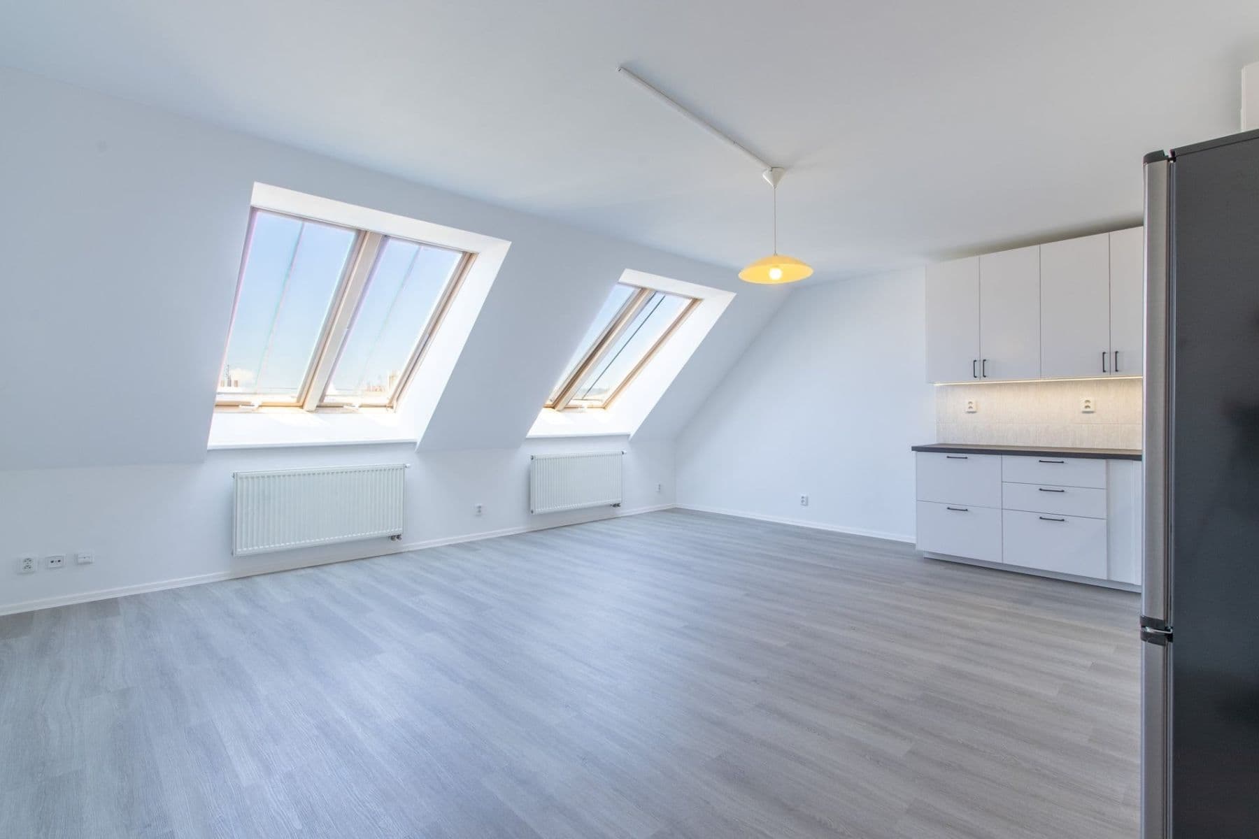 Pronájem bytu 3+kk 78 m², Nezamyslova, Praha, Praha Pronájem bytu 3+kk 78 m², Nezamyslova, Praha, Praha