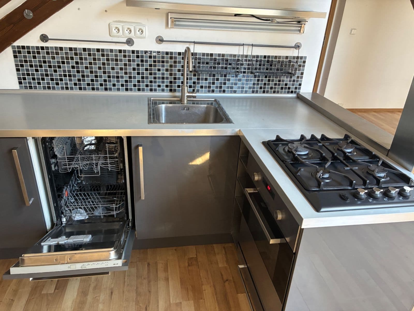 Pronájem bytu 2+kk 63 m², Musílkova, Praha, Praha Pronájem bytu 2+kk 63 m², Musílkova, Praha, Praha
