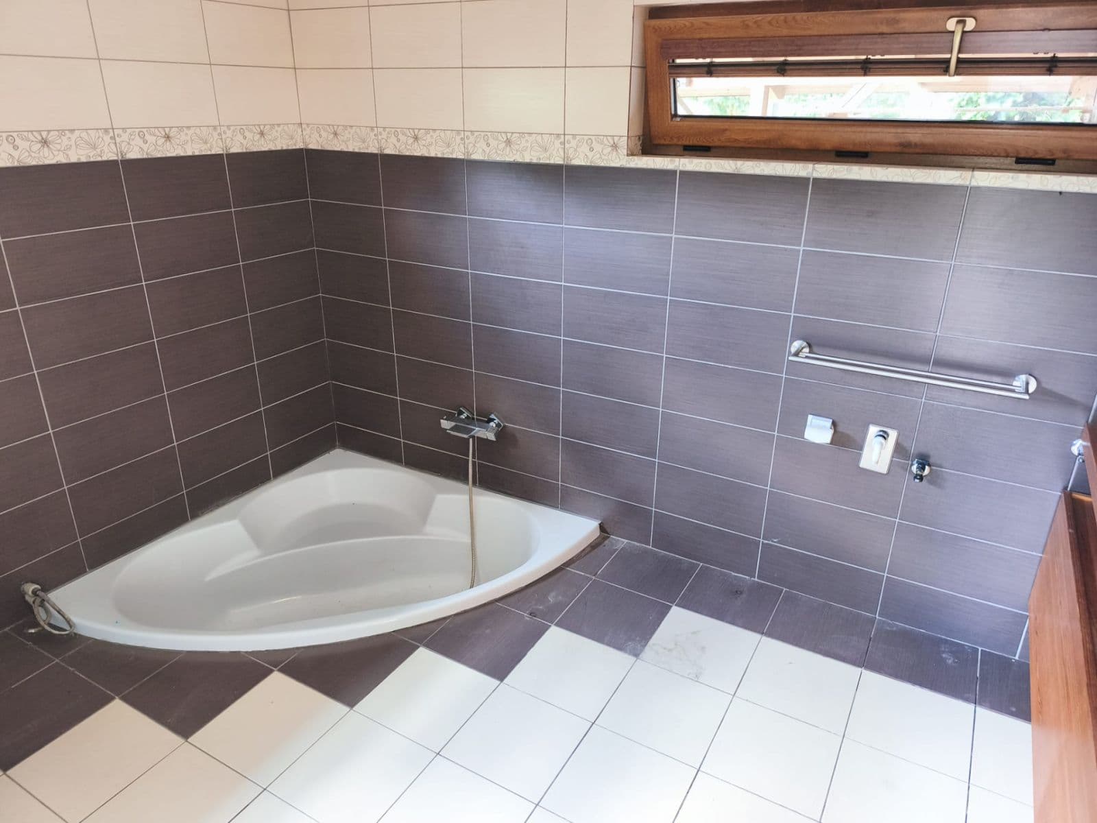 Prodej domu 119 m², pozemek 478 m², Ke Lhotě, Dolní Břežany, Středočeský kraj Prodej domu 119 m², pozemek 478 m², Ke Lhotě, Dolní Břežany, Středočeský kraj