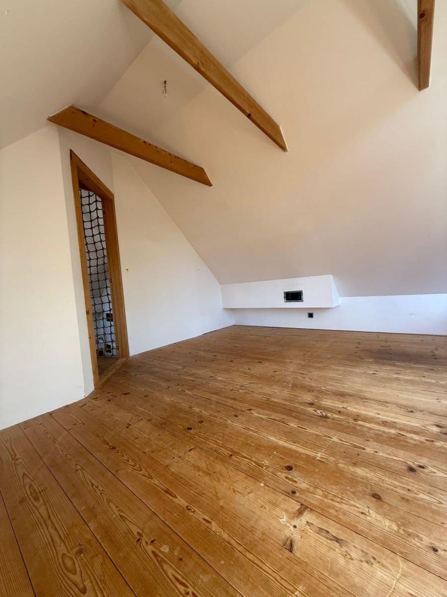 Prodej domu 119 m², pozemek 478 m², Ke Lhotě, Dolní Břežany, Středočeský kraj Prodej domu 119 m², pozemek 478 m², Ke Lhotě, Dolní Břežany, Středočeský kraj