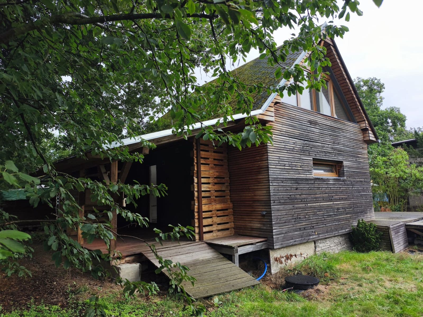 Prodej domu 119 m², pozemek 478 m², Ke Lhotě, Dolní Břežany, Středočeský kraj Prodej domu 119 m², pozemek 478 m², Ke Lhotě, Dolní Břežany, Středočeský kraj