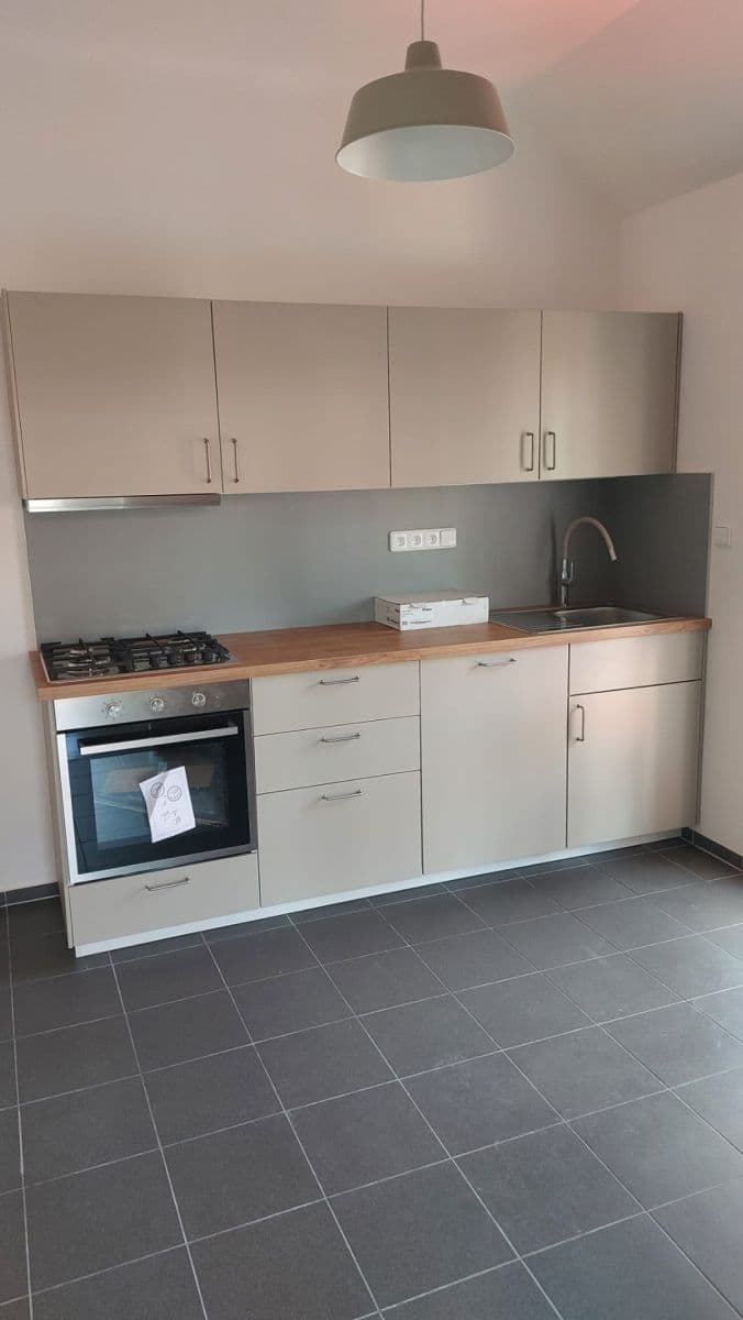 Pronájem bytu 1+1 36 m², Švédská, Praha, Praha Pronájem bytu 1+1 36 m², Švédská, Praha, Praha