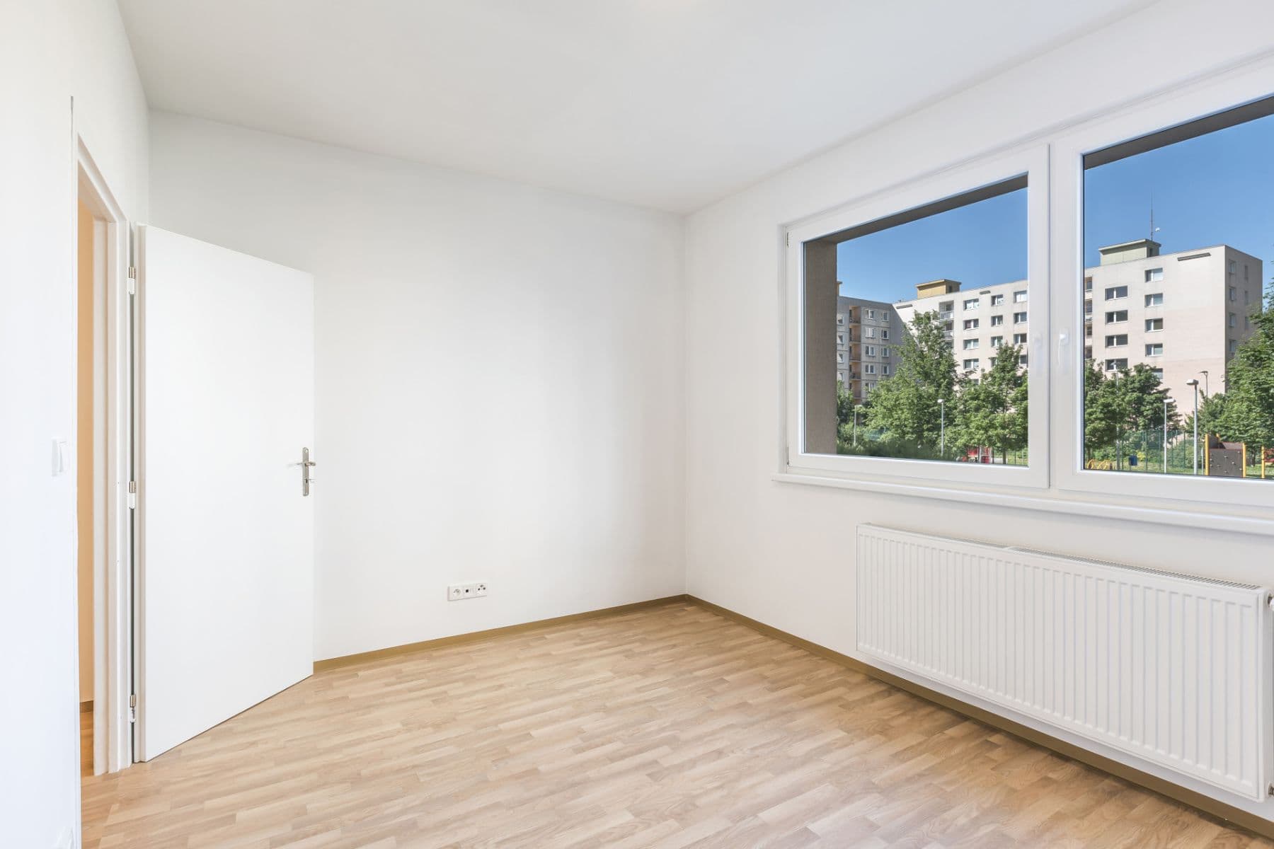 Pronájem bytu 4+1 82 m², Dobiášova, Liberec, Liberecký kraj Pronájem bytu 4+1 82 m², Dobiášova, Liberec, Liberecký kraj