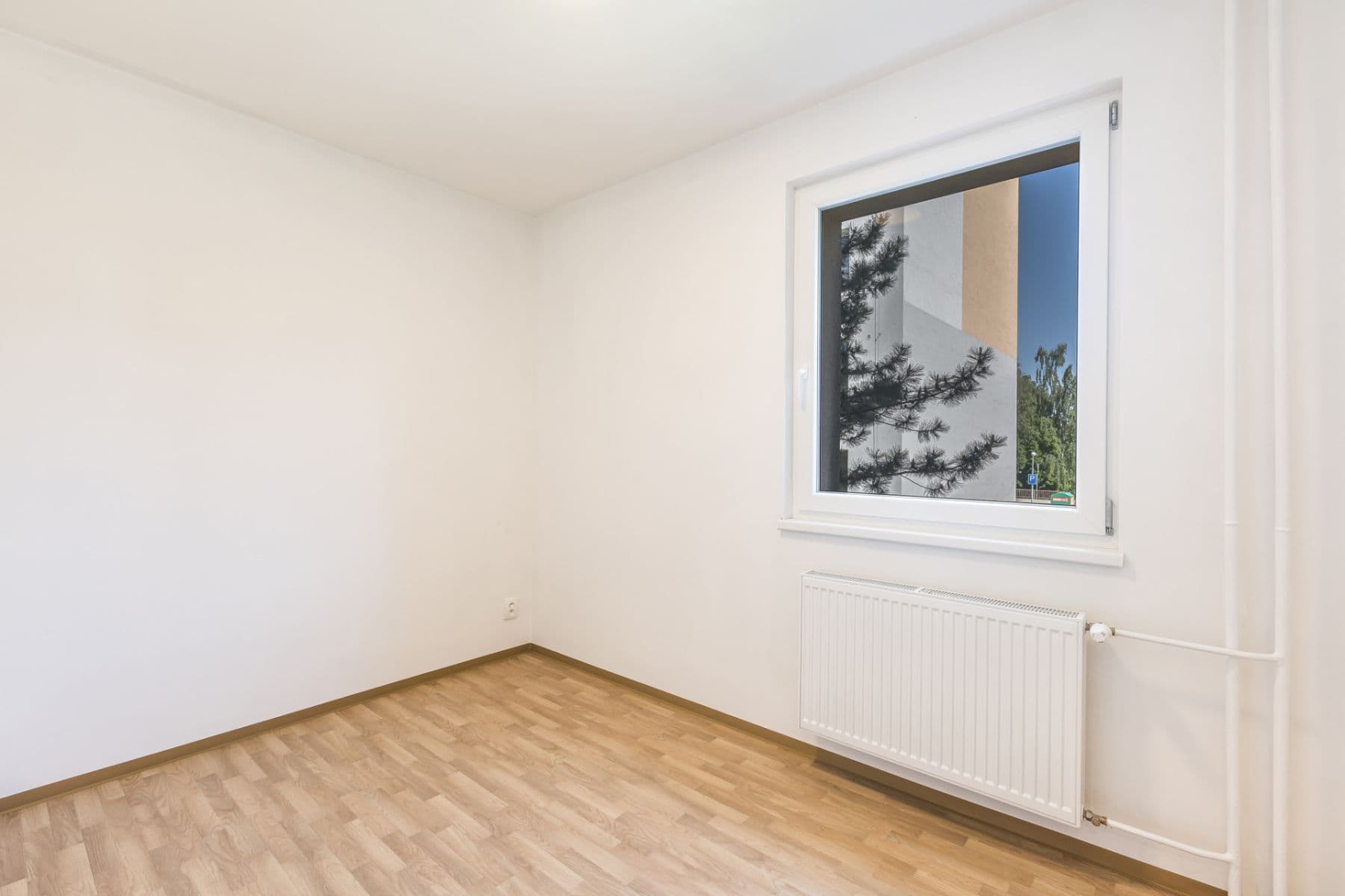 Pronájem bytu 4+1 82 m², Dobiášova, Liberec, Liberecký kraj Pronájem bytu 4+1 82 m², Dobiášova, Liberec, Liberecký kraj