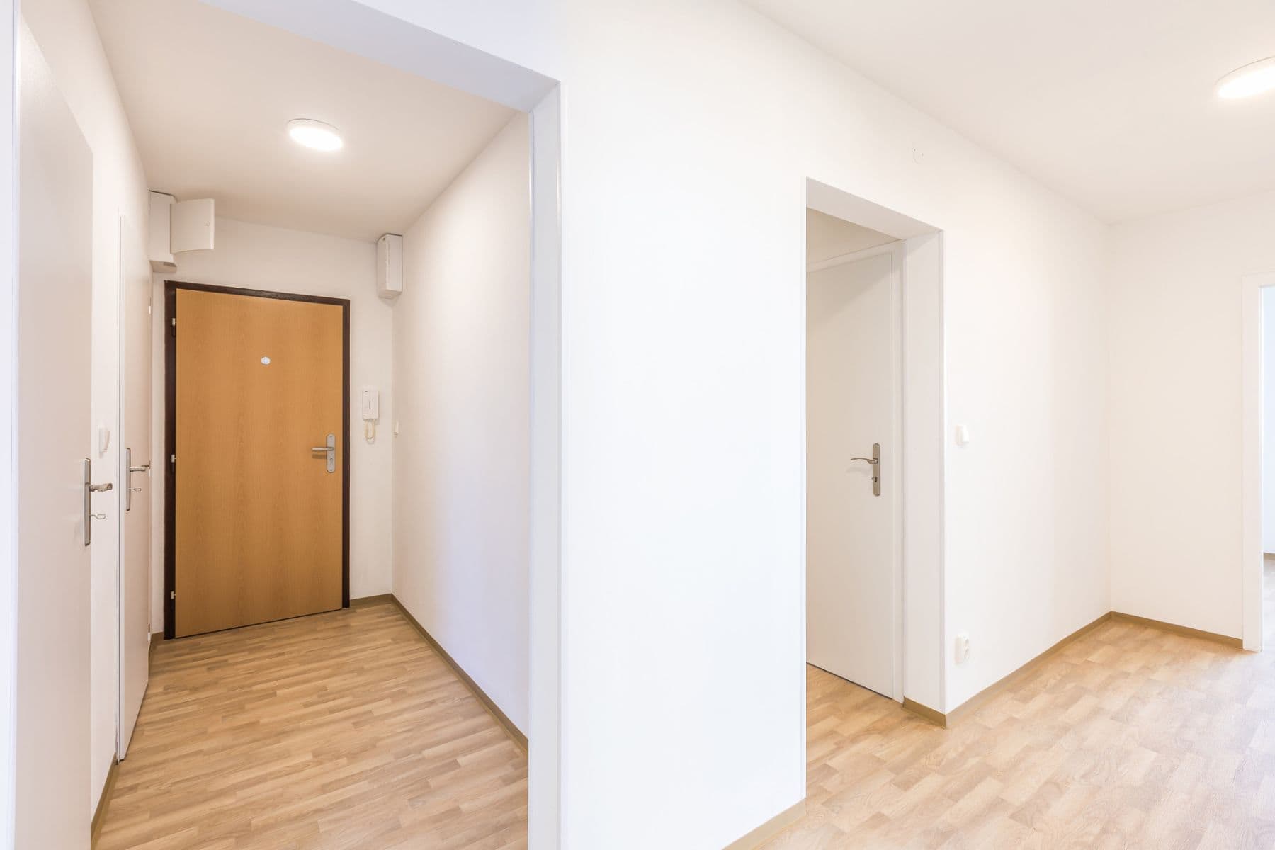 Pronájem bytu 4+1 82 m², Dobiášova, Liberec, Liberecký kraj Pronájem bytu 4+1 82 m², Dobiášova, Liberec, Liberecký kraj