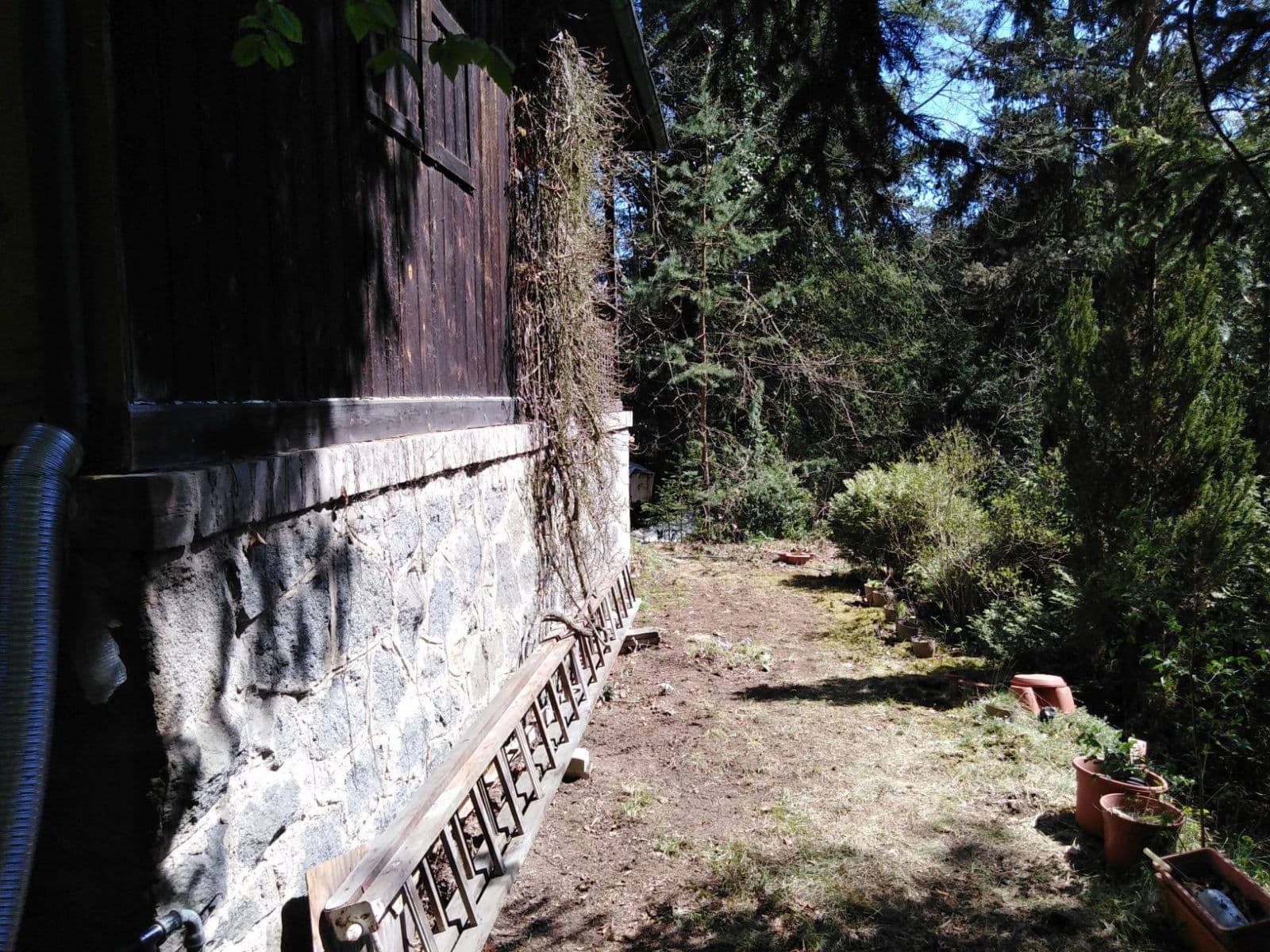Prodej chaty, chalupy 29 m², pozemek 1.147 m², Malá Hraštice, Středočeský kraj Prodej chaty, chalupy 29 m², pozemek 1.147 m², Malá Hraštice, Středočeský kraj