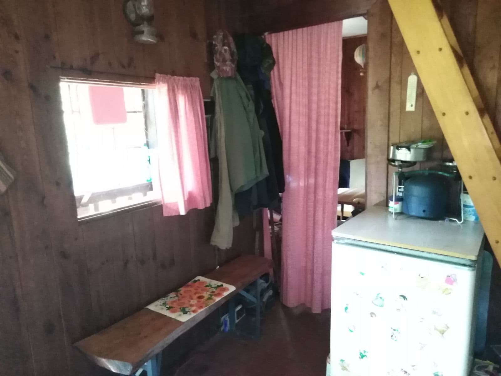 Prodej chaty, chalupy 29 m², pozemek 1.147 m², Malá Hraštice, Středočeský kraj Prodej chaty, chalupy 29 m², pozemek 1.147 m², Malá Hraštice, Středočeský kraj