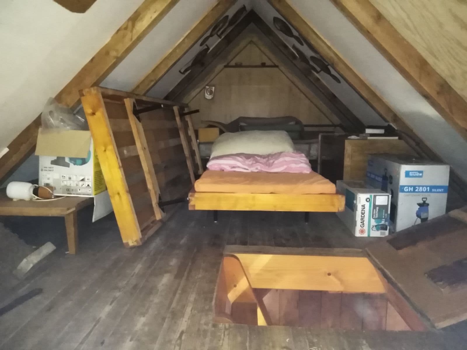 Prodej chaty, chalupy 29 m², pozemek 1.147 m², Malá Hraštice, Středočeský kraj Prodej chaty, chalupy 29 m², pozemek 1.147 m², Malá Hraštice, Středočeský kraj