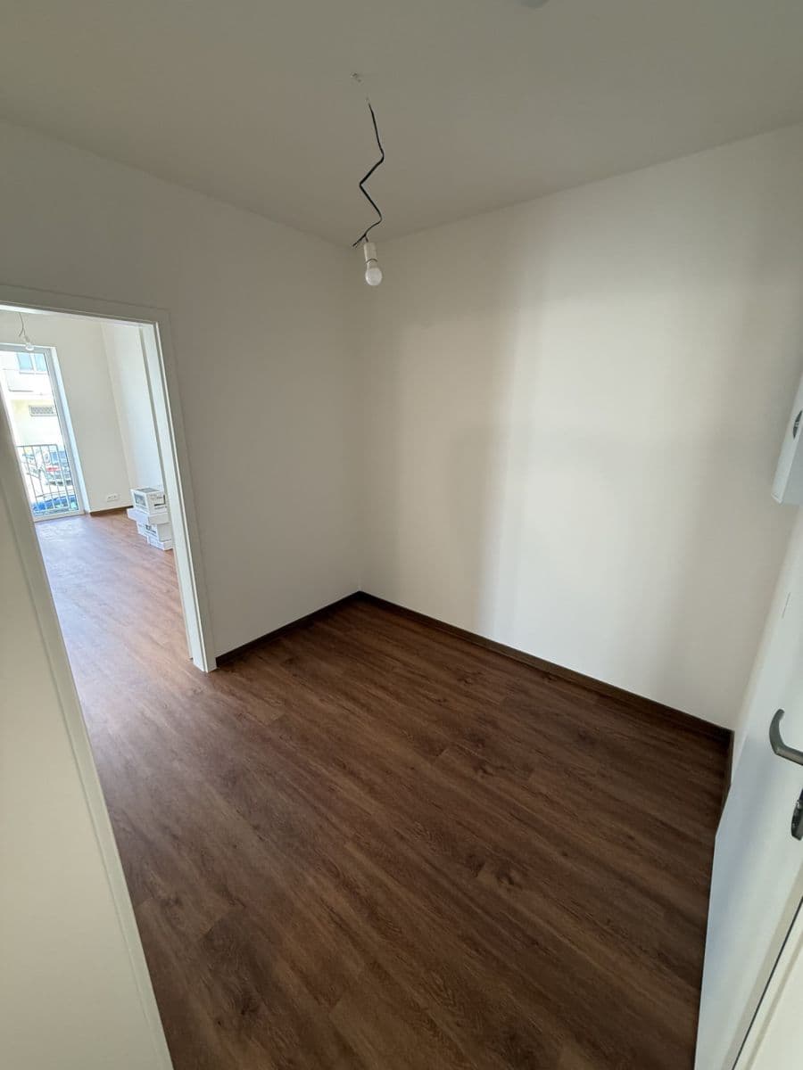 Pronájem bytu 1+kk 33 m², Kounická, Český Brod, Středočeský kraj Pronájem bytu 1+kk 33 m², Kounická, Český Brod, Středočeský kraj