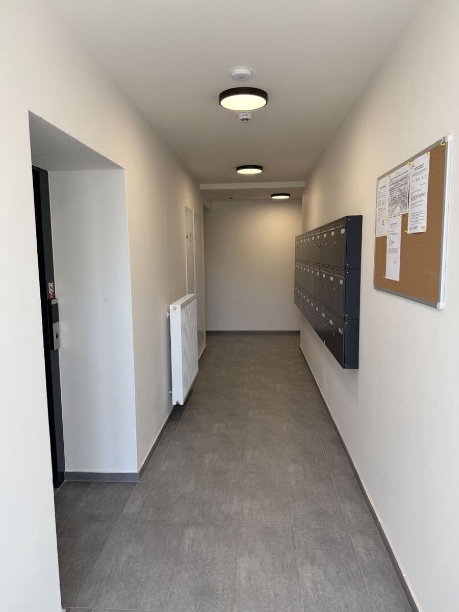 Pronájem bytu 1+kk 33 m², Kounická, Český Brod, Středočeský kraj Pronájem bytu 1+kk 33 m², Kounická, Český Brod, Středočeský kraj