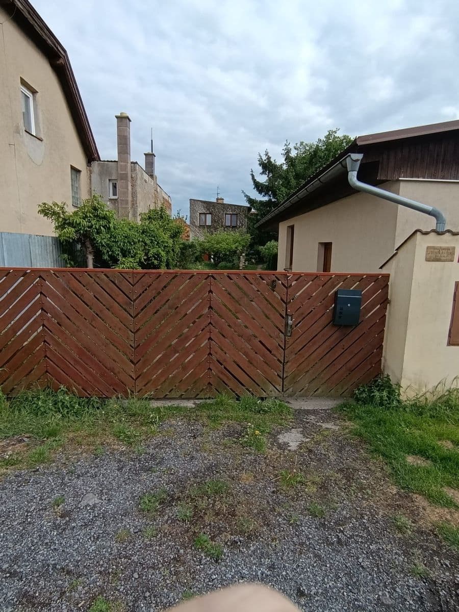 Prodej domu 205 m², pozemek 357 m², Srbská, Úvaly, Středočeský kraj Prodej domu 205 m², pozemek 357 m², Srbská, Úvaly, Středočeský kraj