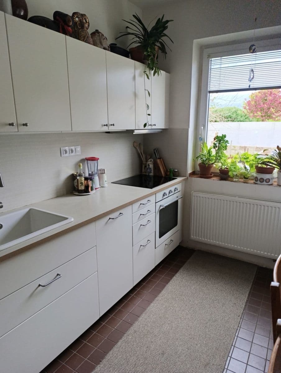 Prodej domu 205 m², pozemek 357 m², Srbská, Úvaly, Středočeský kraj Prodej domu 205 m², pozemek 357 m², Srbská, Úvaly, Středočeský kraj