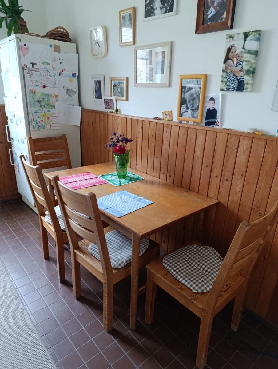 Prodej domu 205 m², pozemek 357 m², Srbská, Úvaly, Středočeský kraj Prodej domu 205 m², pozemek 357 m², Srbská, Úvaly, Středočeský kraj