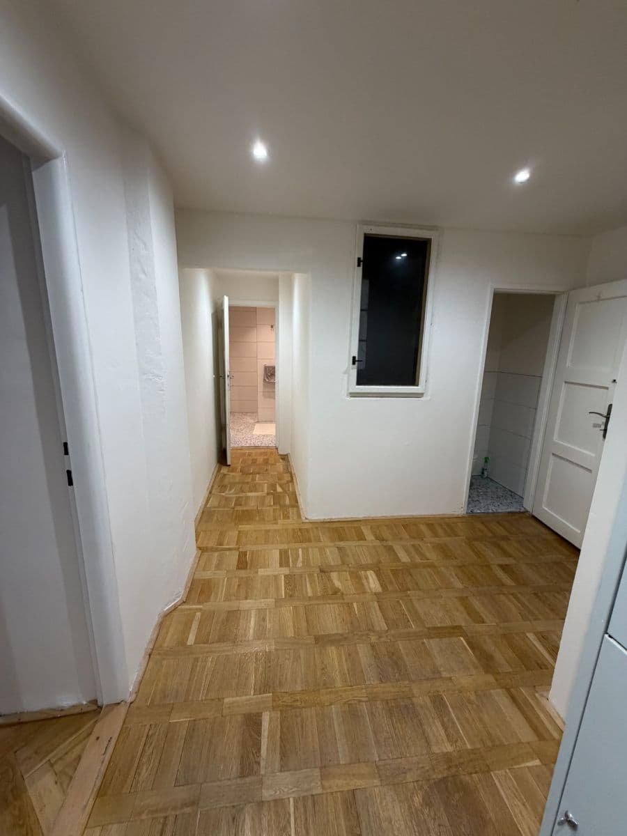 Pronájem bytu 2+1 68 m², Petra Slezáka, Praha, Praha Pronájem bytu 2+1 68 m², Petra Slezáka, Praha, Praha